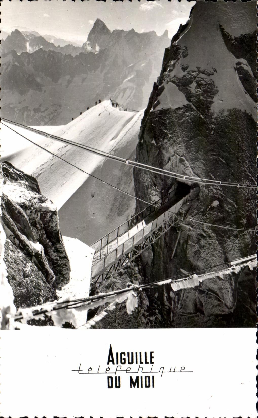 CPA Chamonix Mont Blanc L'Aiguile du Midi 