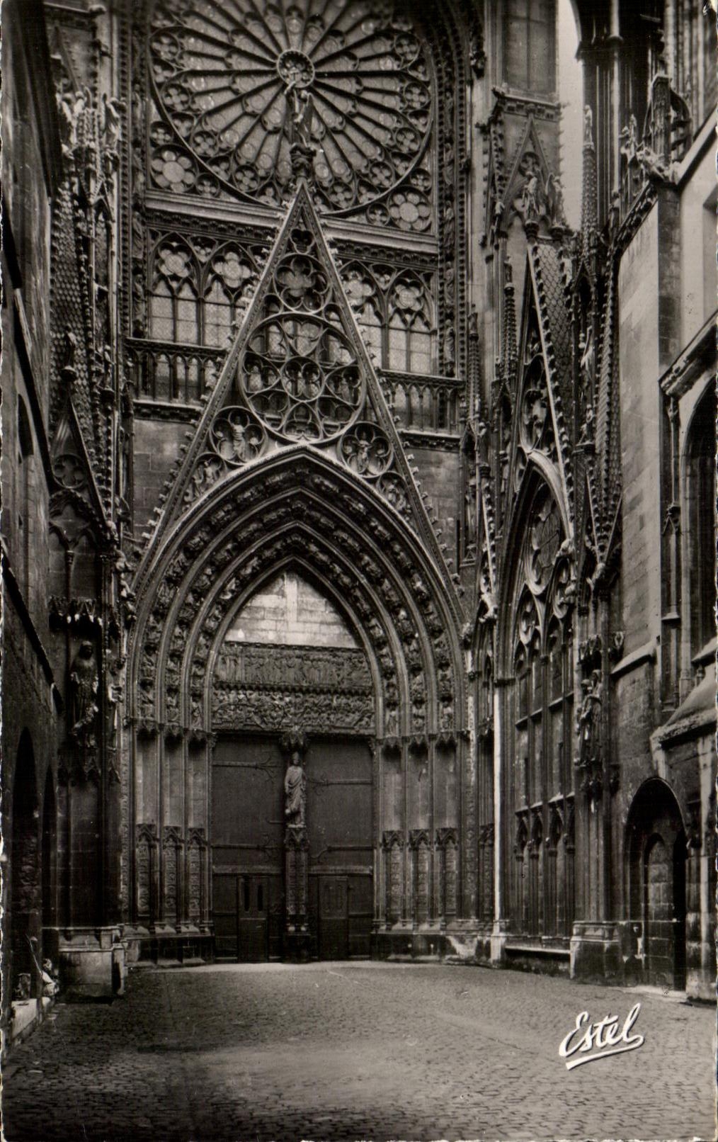 CPA Rouen the Cathedral Court of the Booksellers