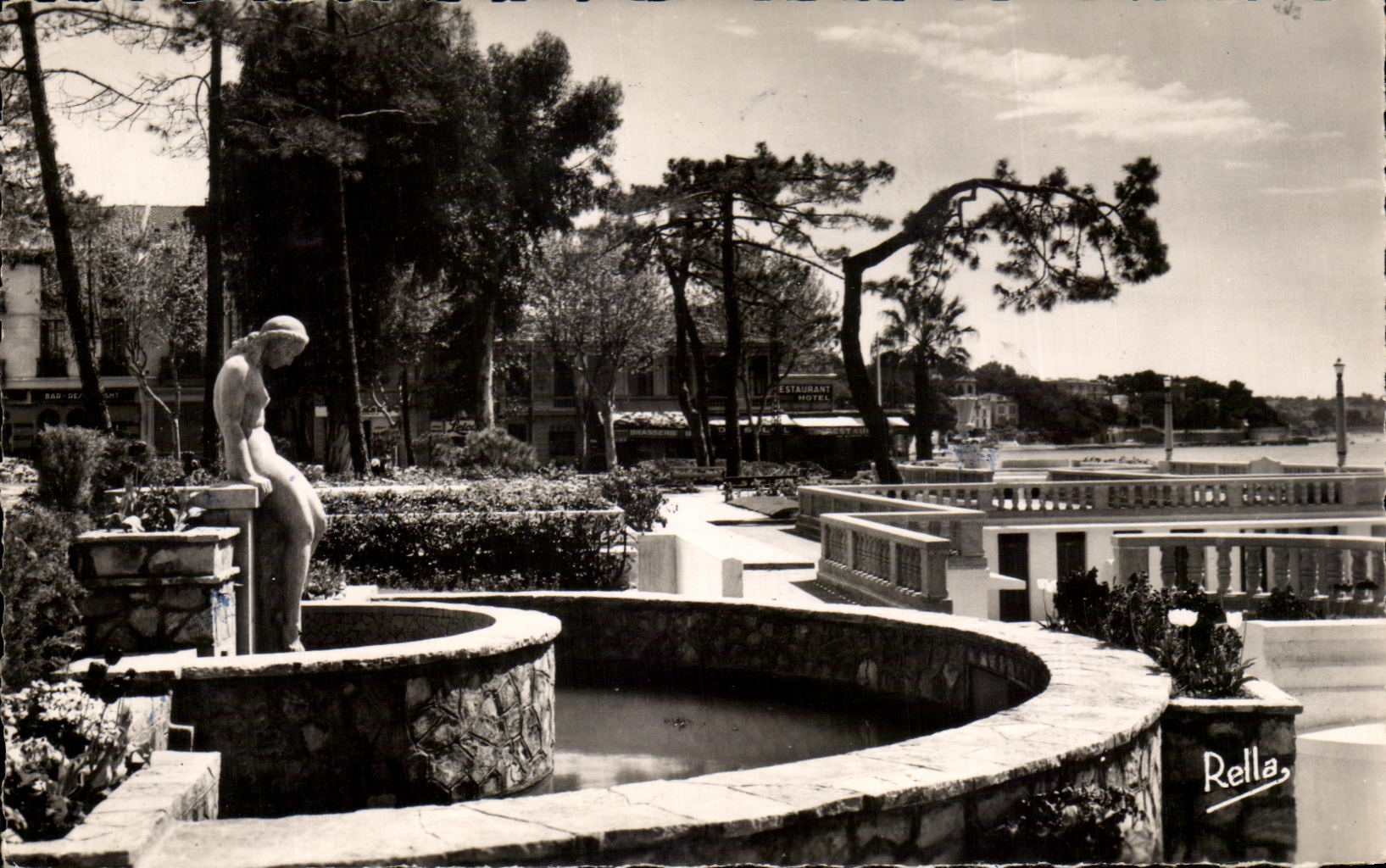 CPA la dimension de los pinos azules de Juan el jardin de presidente Roosevelt