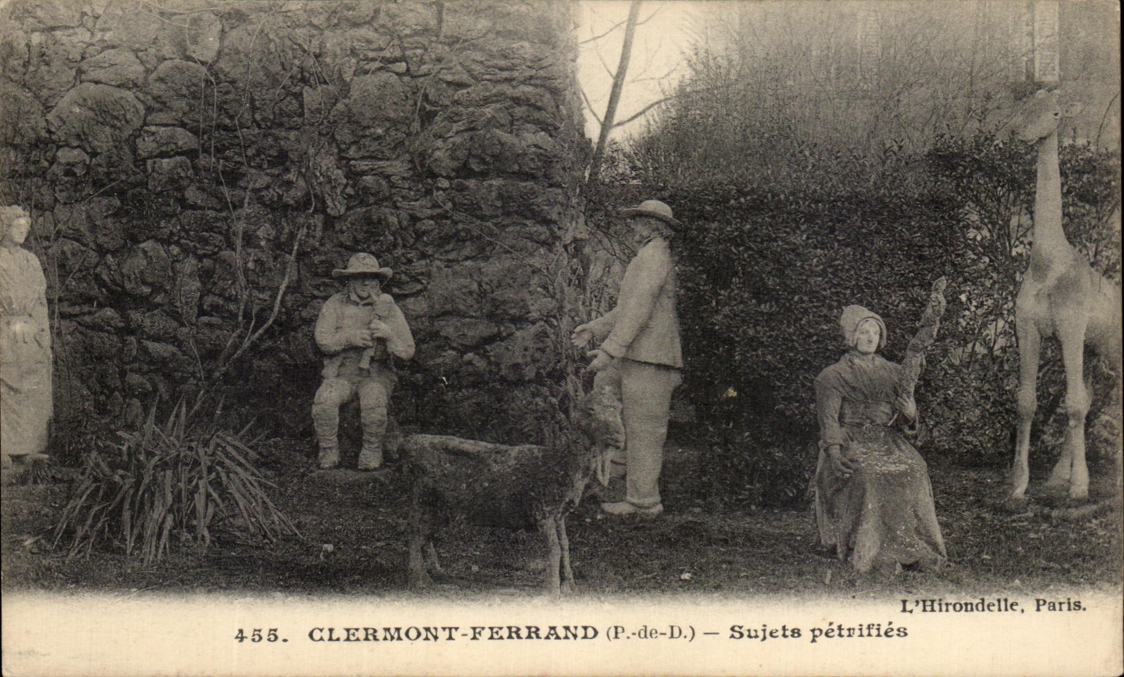 CPA Clermont-Ferrand Sujets petrify la jirafa de Chevre