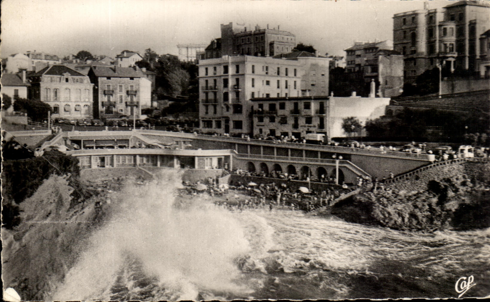 CPA Biarritz Plage du Port Vieux Par Gros Temps