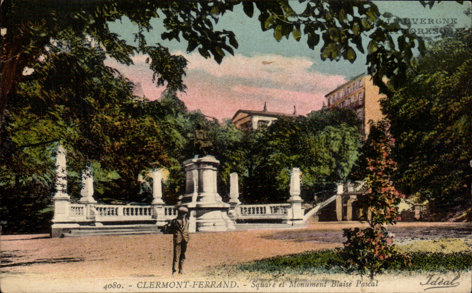 CPA Clermont Ferrand Square and Monument Blaise Pascal