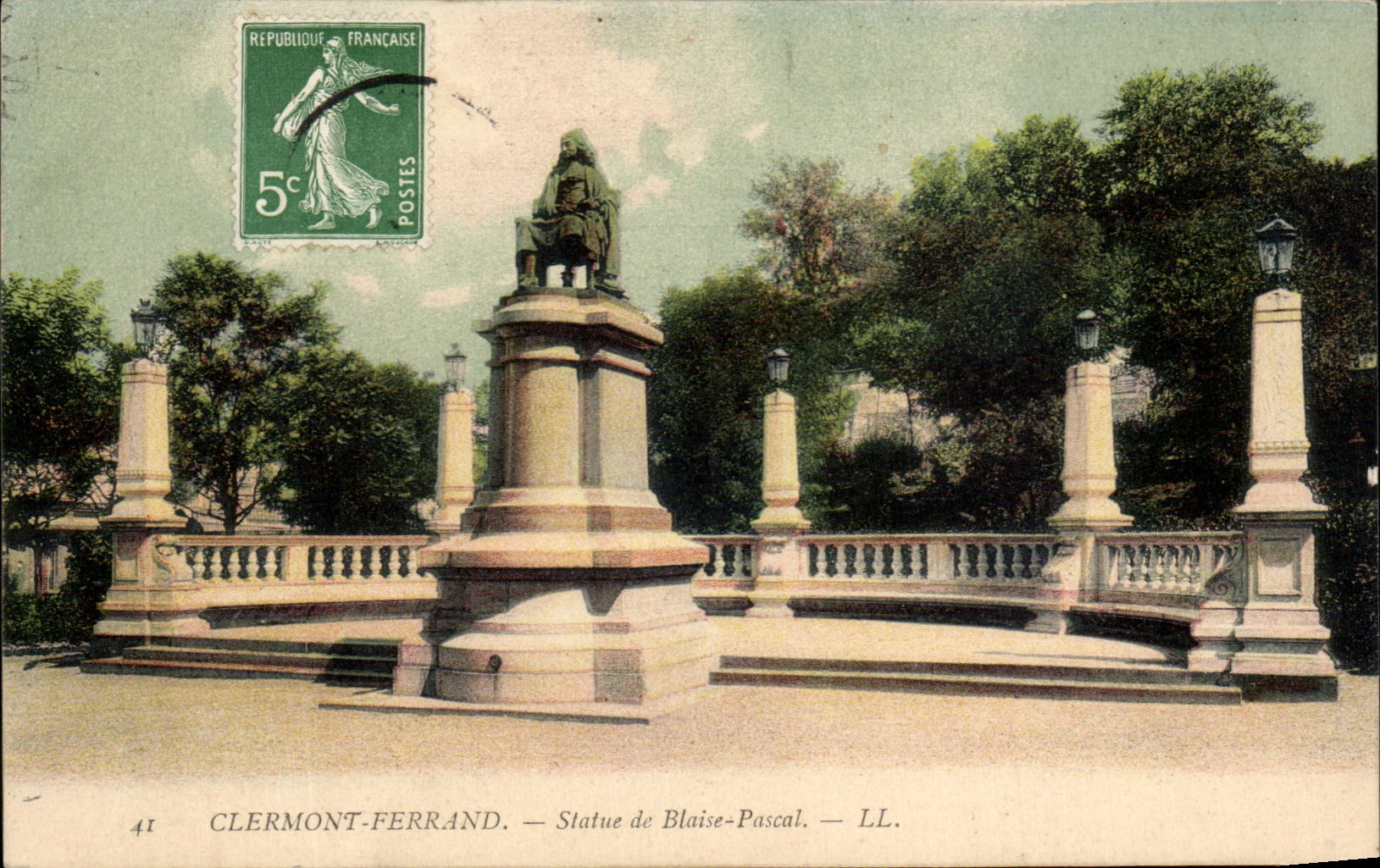 CPA Clermont Ferrand Statue of Blaise Pascal