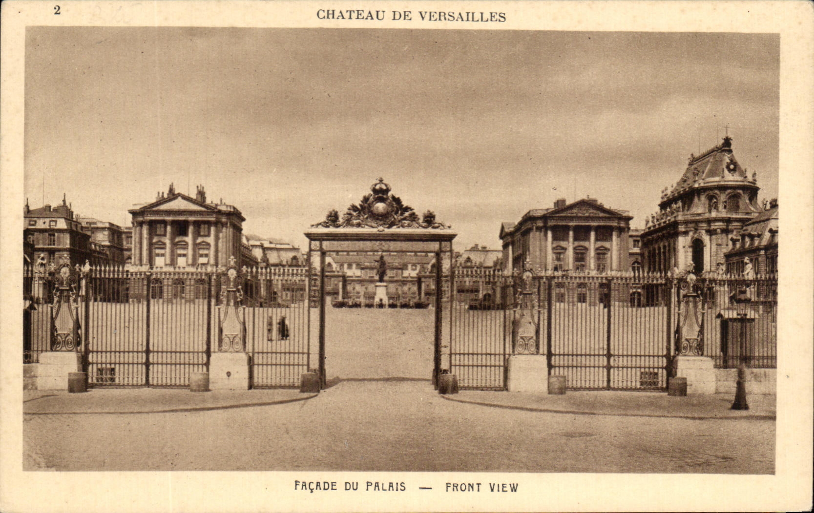 Castillo de CPA del ataque frontal de Versalles del paladar