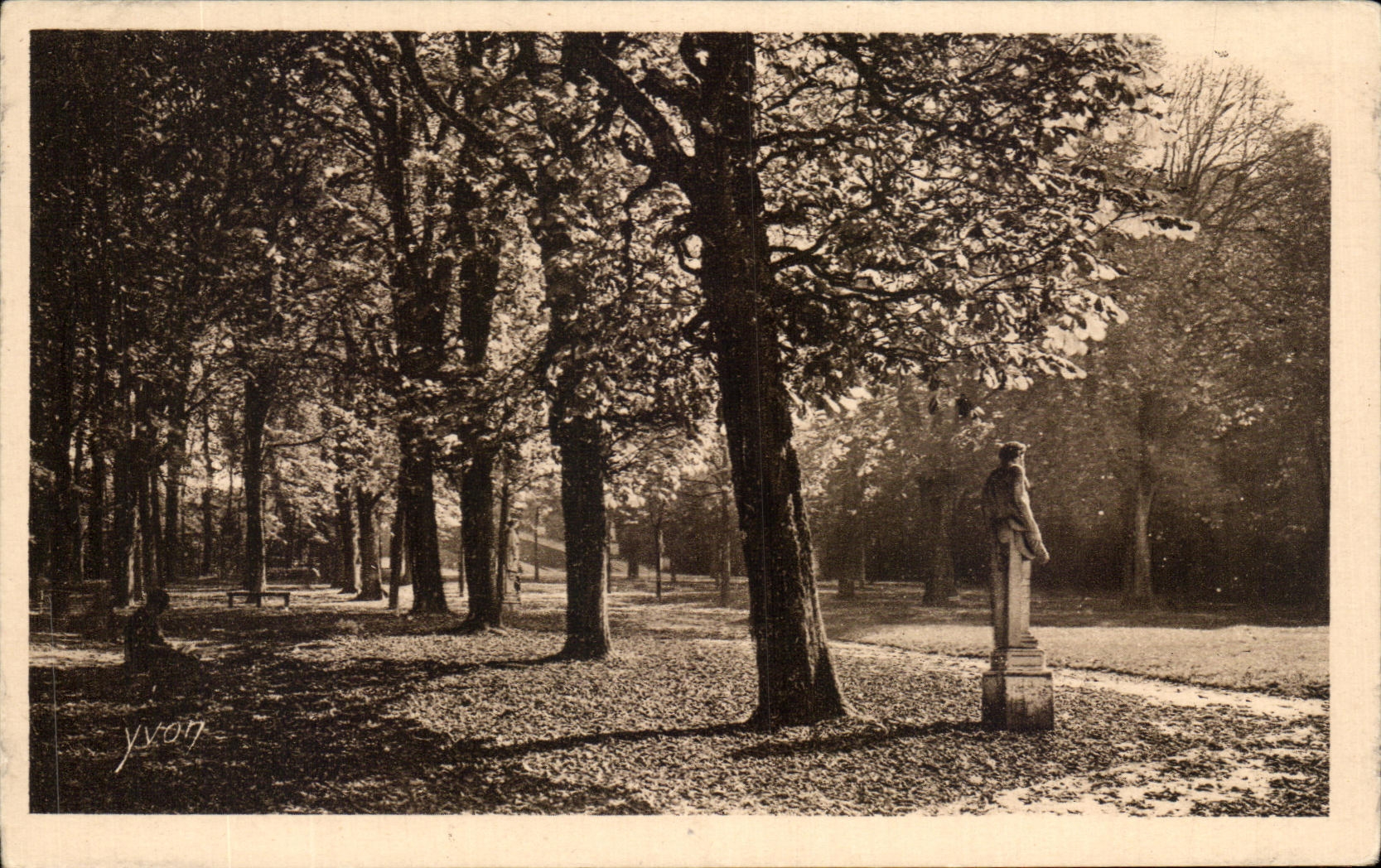 CPA Splendeurs Et Charmes De Versailles Allee de Bacchus