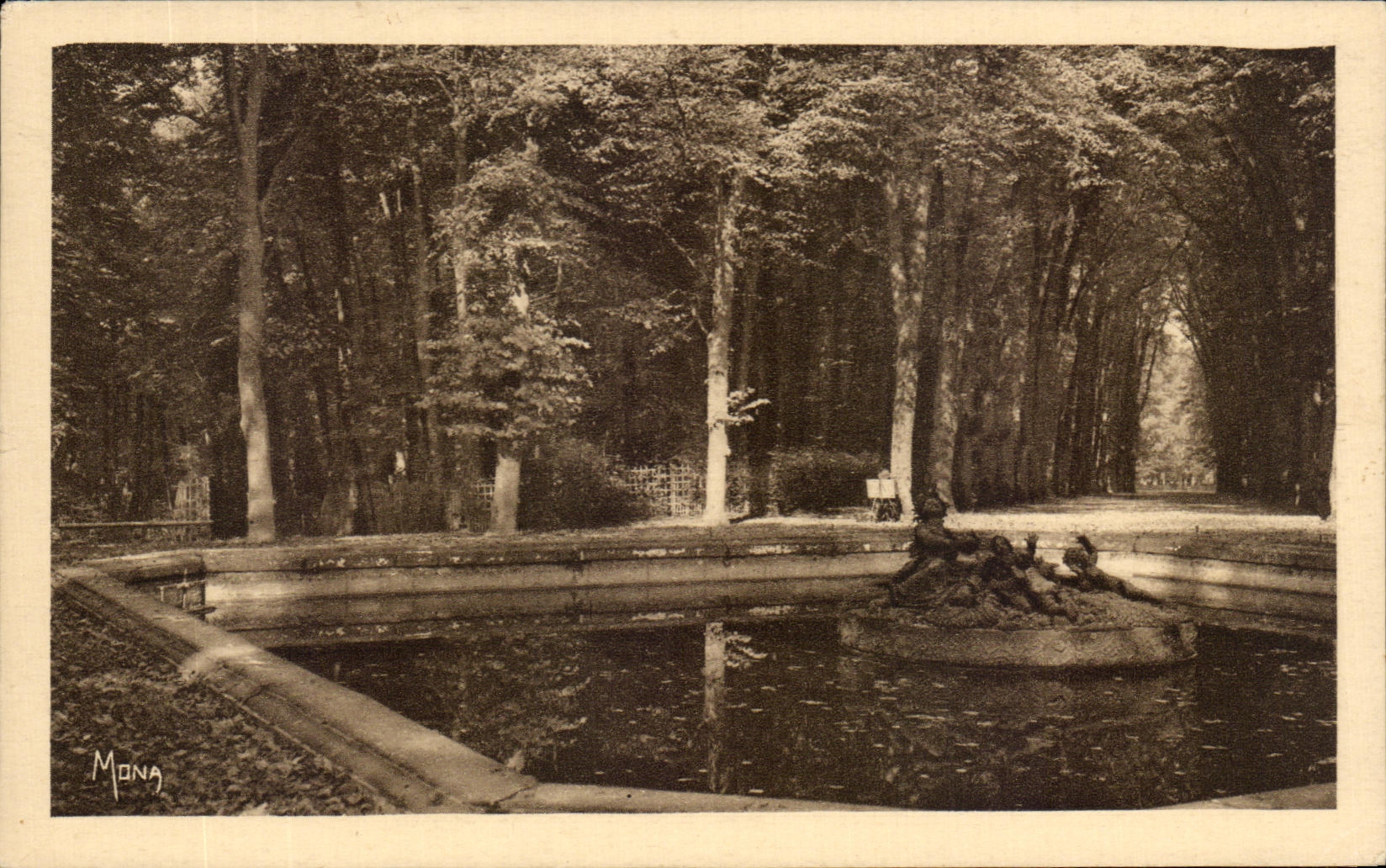 CPA Les Petits Tableaux De Versailles Le Bassin de Ceres ou de l'Et groups par Regnaudin 