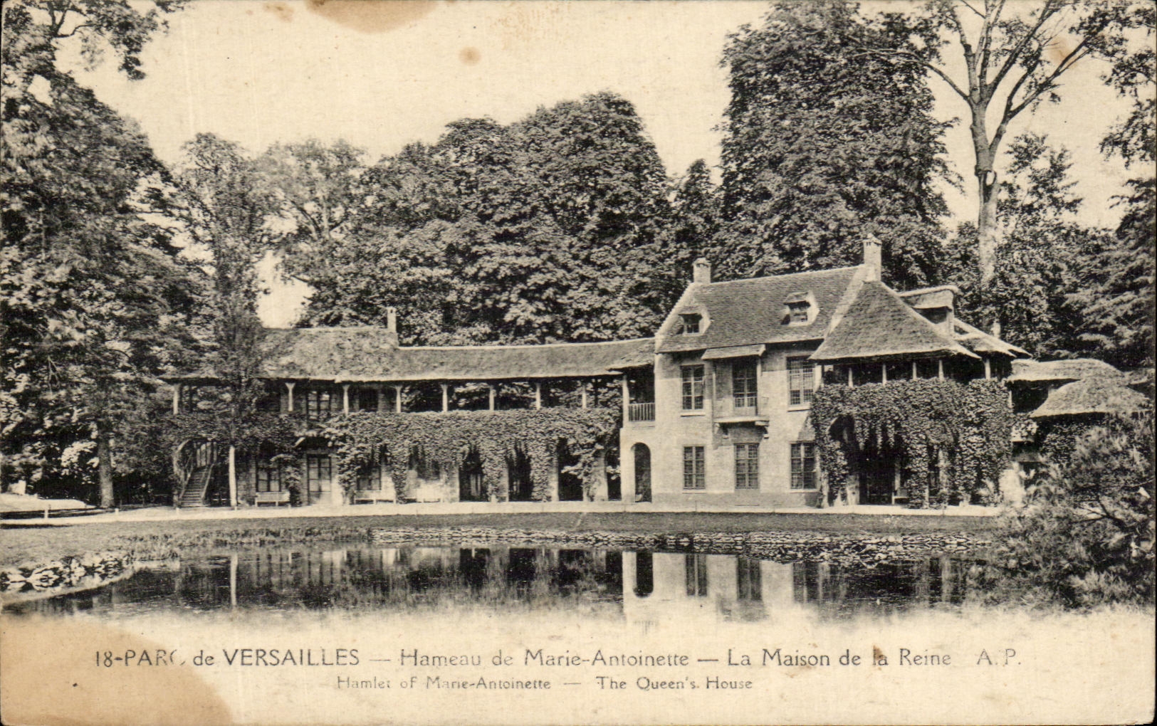 CPA Paris de Versalles Hamlet de Marie Antonieta