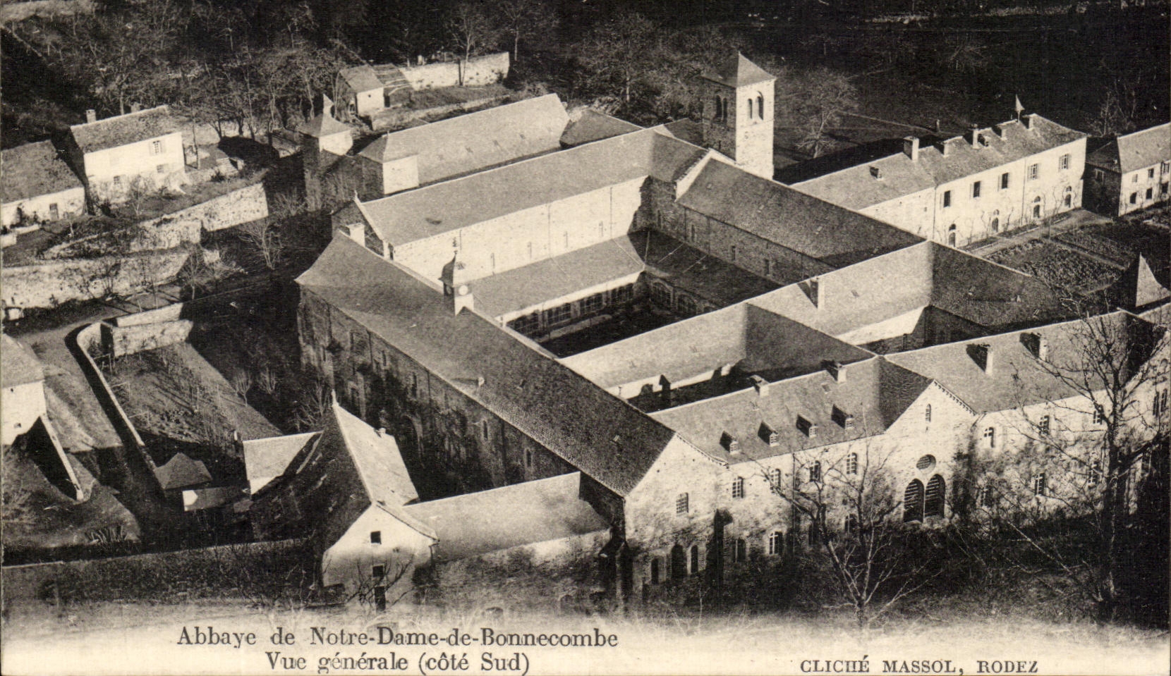 CPA abbaye De Notre Dame De Bonnecombe Vue Generale