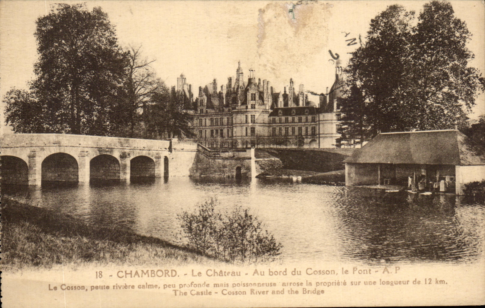 CPA Chambord the Castle At the edge of the Glass fragment the Bridge Laundrette