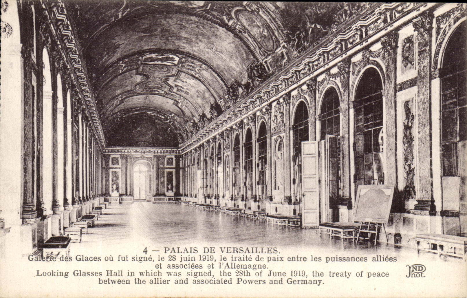 CPA Palais De Versailles Galerie Des Glaces Ou Fut Signe Le Traite De Paix Entre Les Puissances Alliees