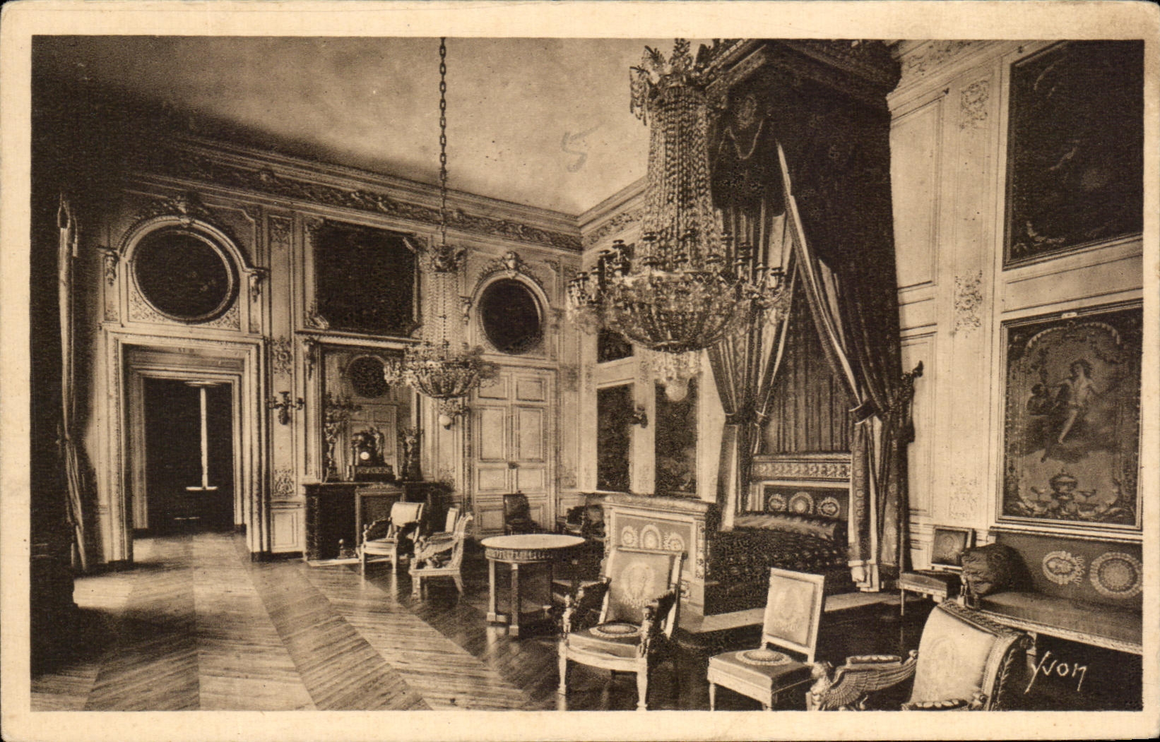 CPA Splendeurs Et Charmes De Versailles Le Grand Trianon Chambre De La Reine d'Angleterre