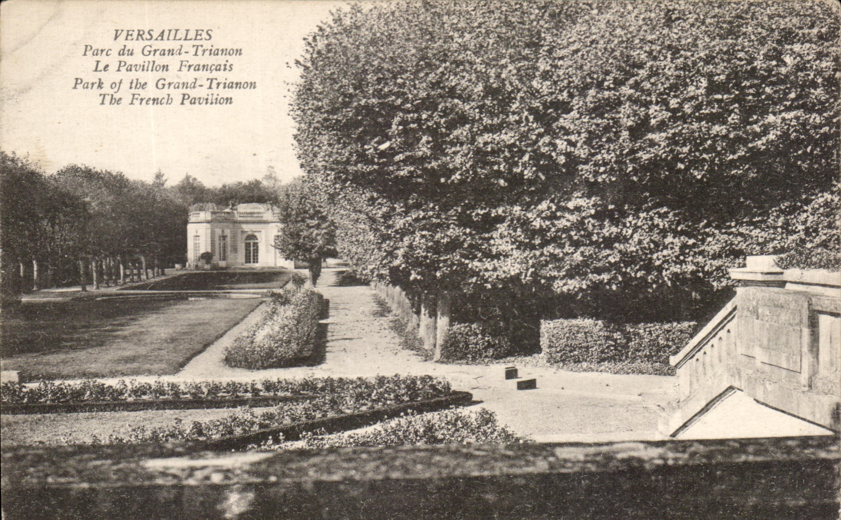 CPA Versailles Parc Du Grand Trianon Le Pavillon Francais 