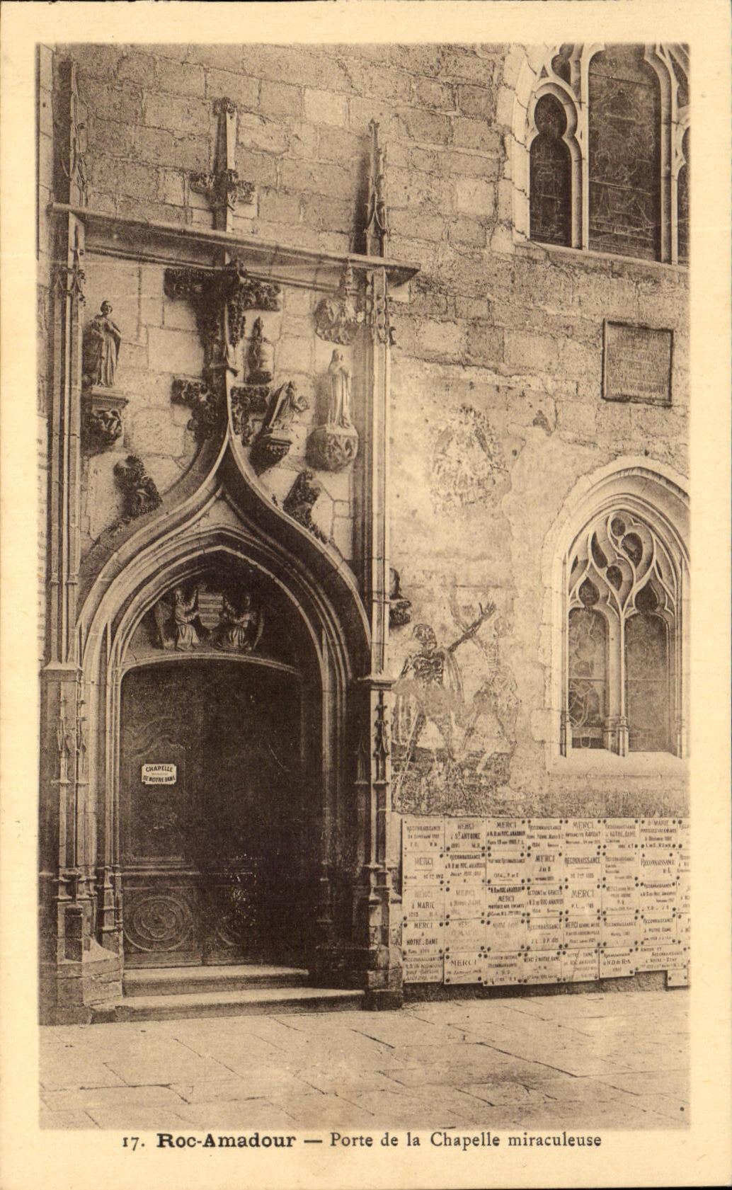 CPA Rocamadour Gate of the miraculous Vault