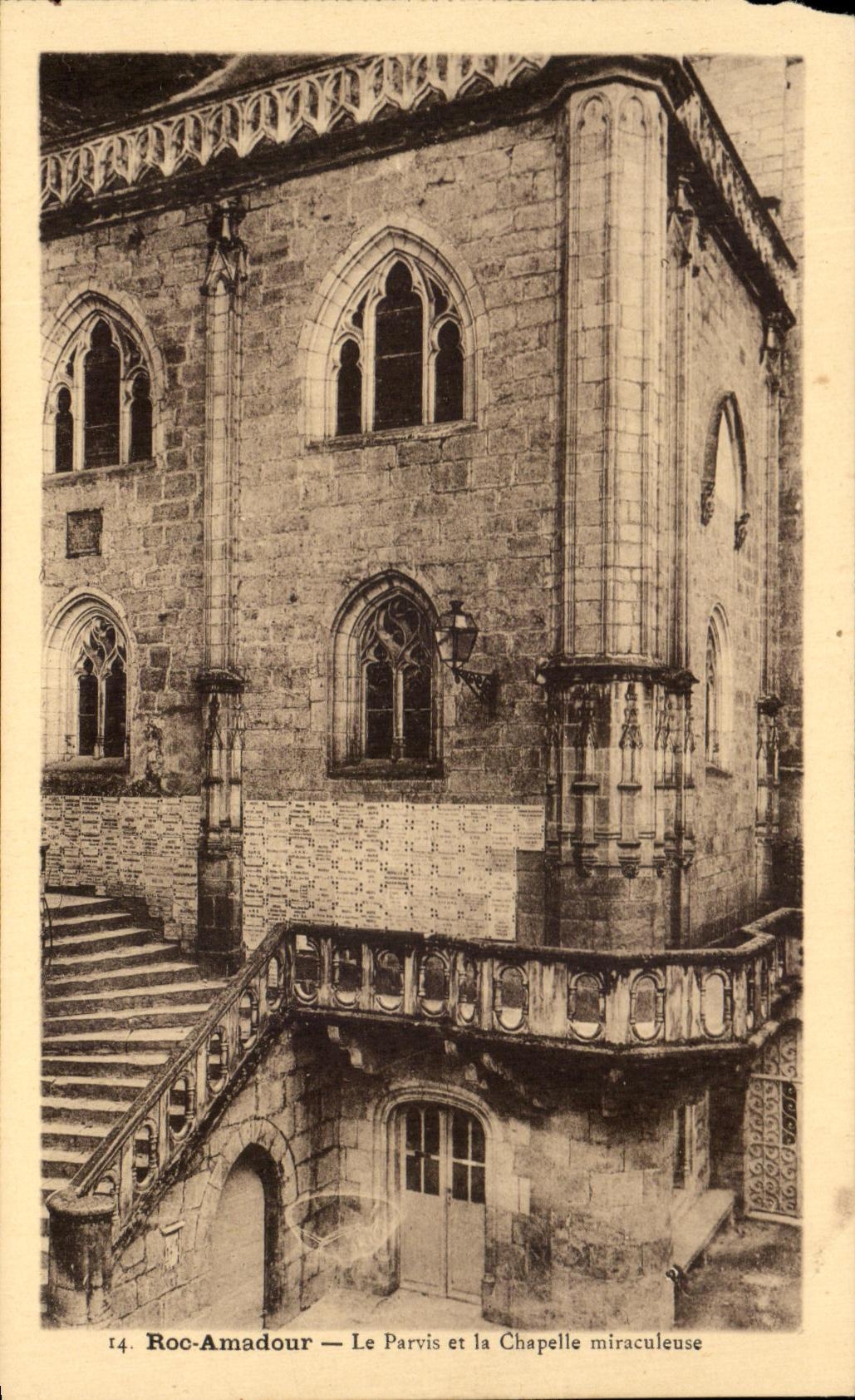 CPA Rocamadour the Square and the miraculous Vault