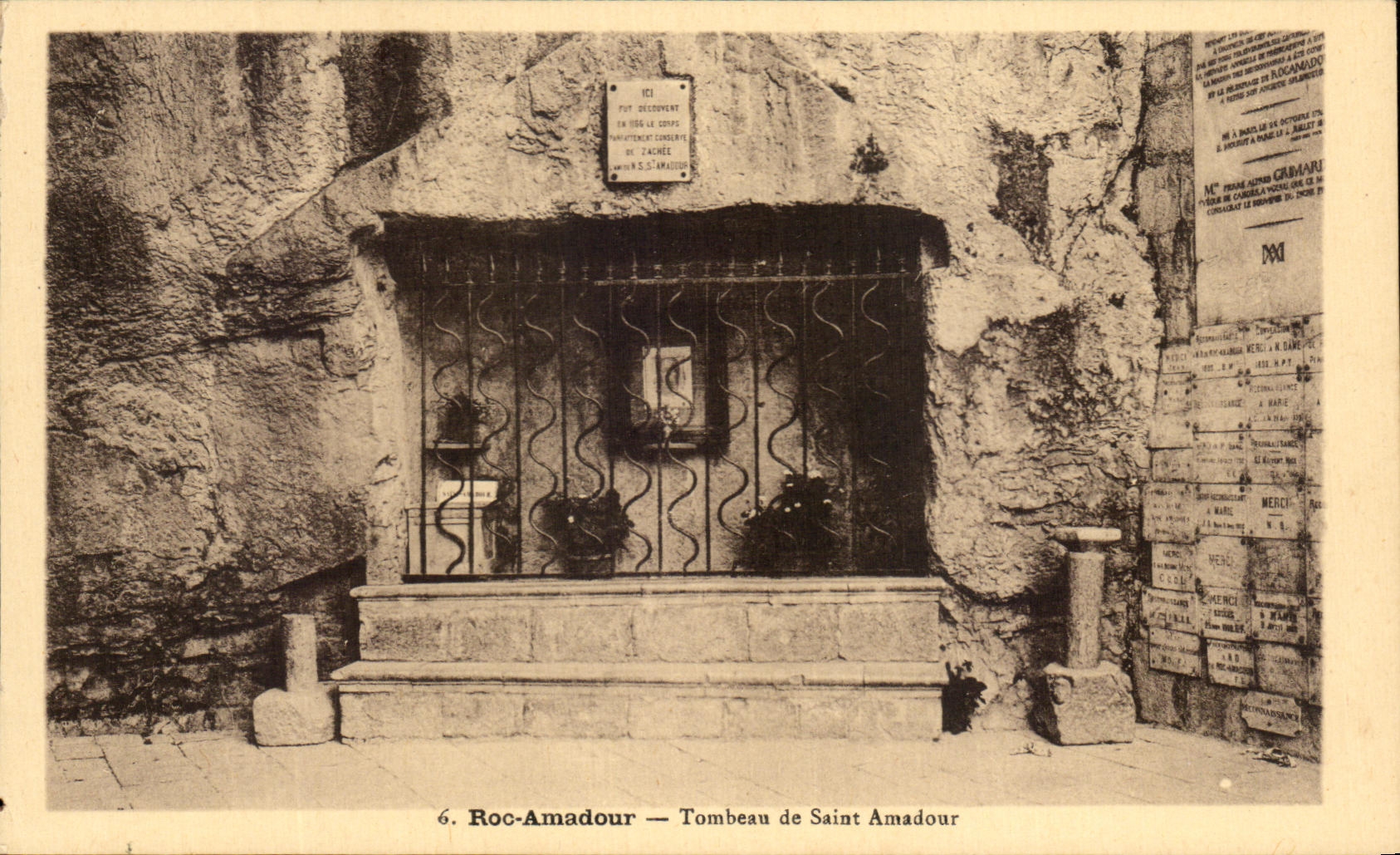 CPA Roc Amadour Tombeau de Saint Amadour