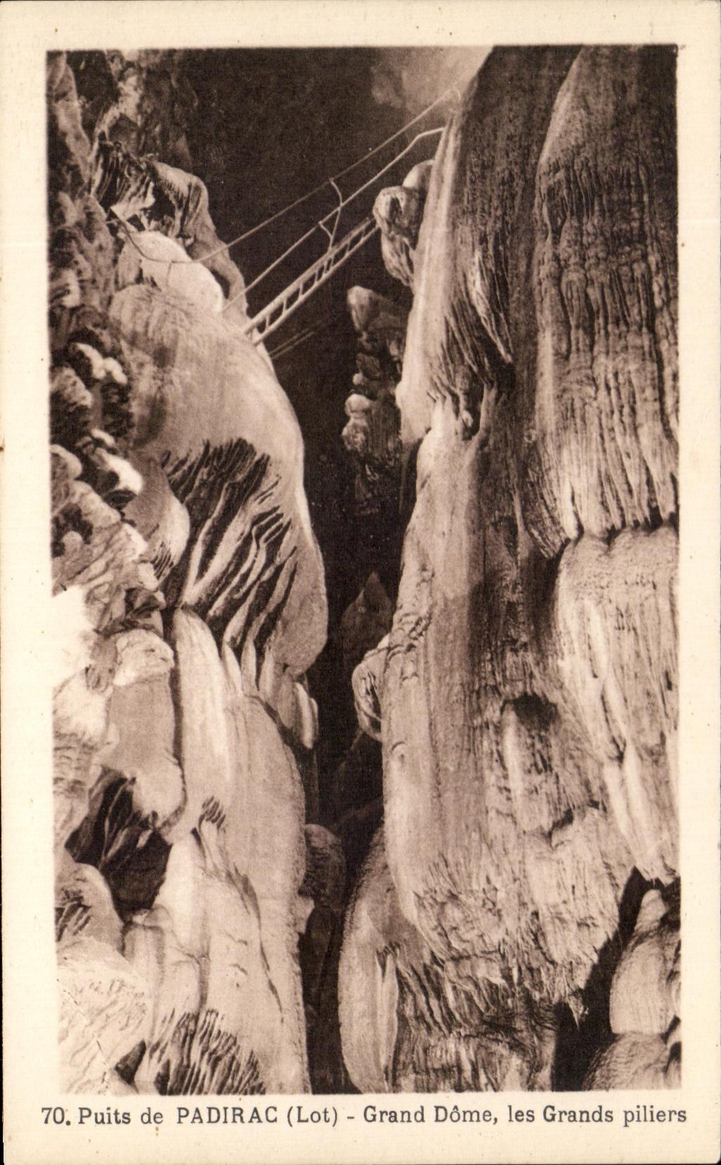 CPA Well of Padirac Large Dome Large Pillars