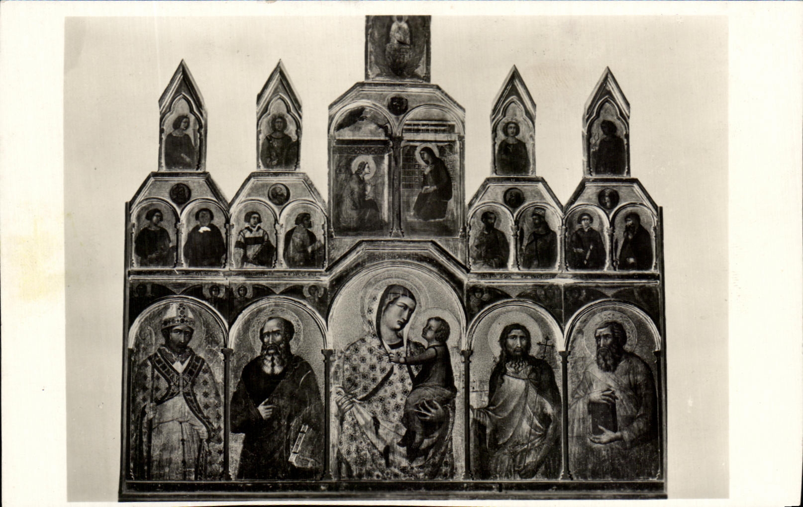 CPA Arezzo Chiesa Maria della Pieve Ancona con la Vergine a Santi