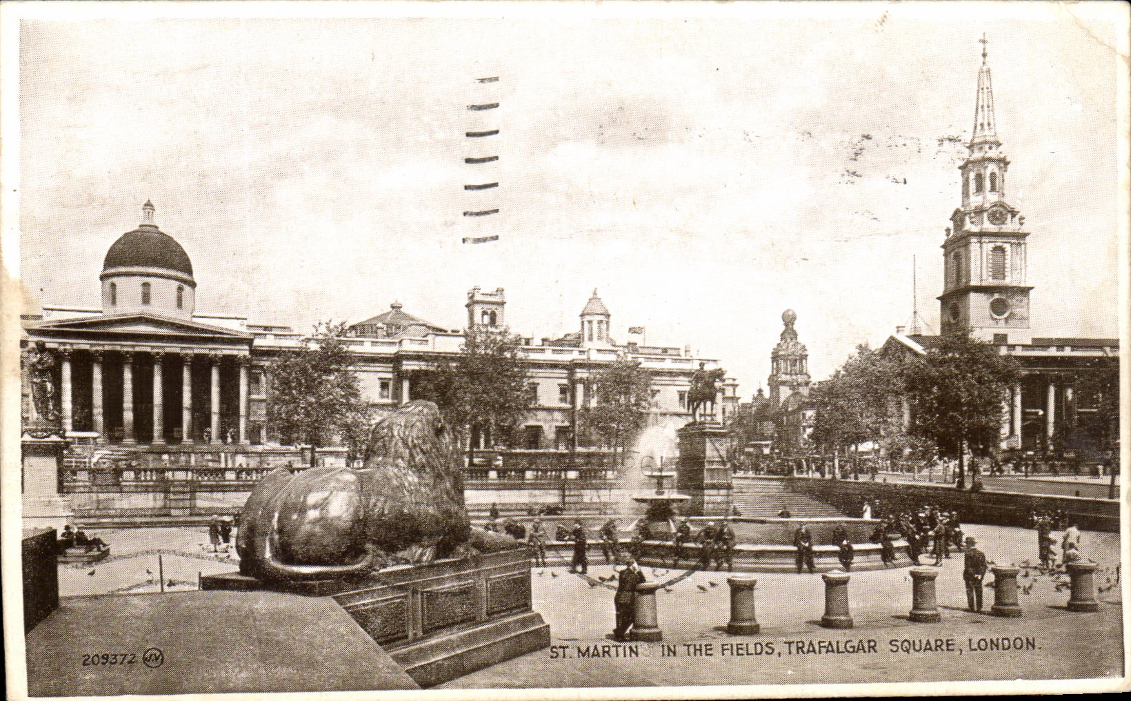 CPA St Martin In The Fields Trafalgar London Public garden
