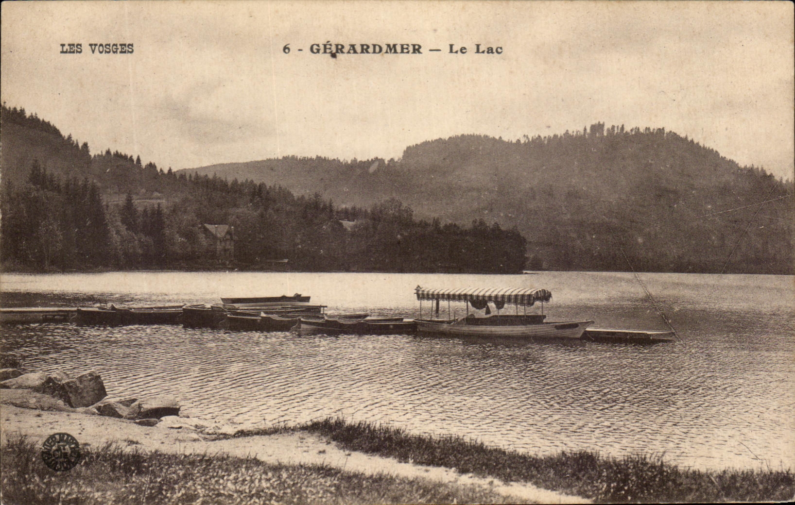 CPA Les Vosges Gerardmer Le Lac Bateau