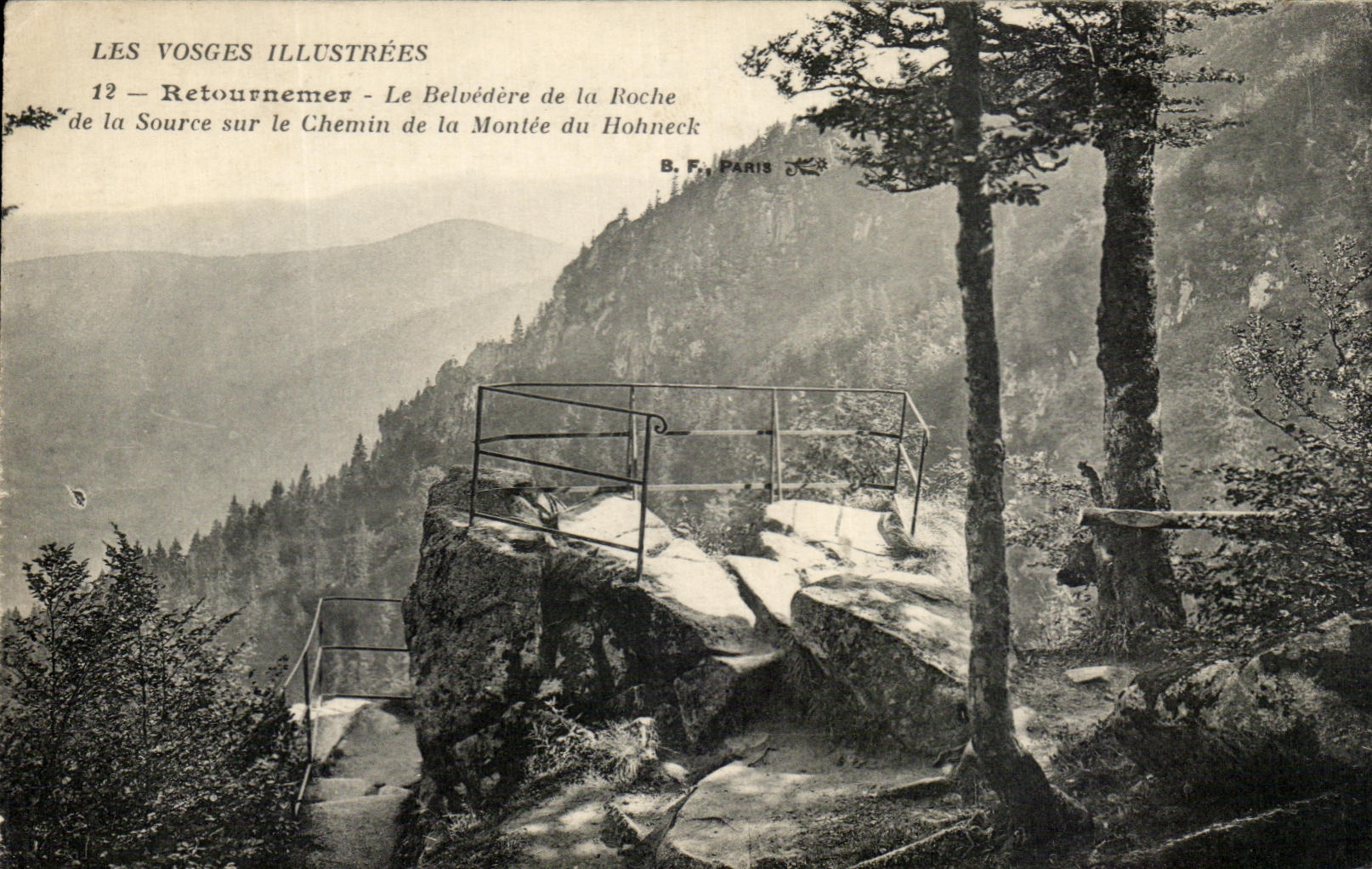 CPA Les Vosges Illustrees Retournemer Le Belvedere De La Roche De La Source Sur Le Chemin De La Montee Du Hohneck