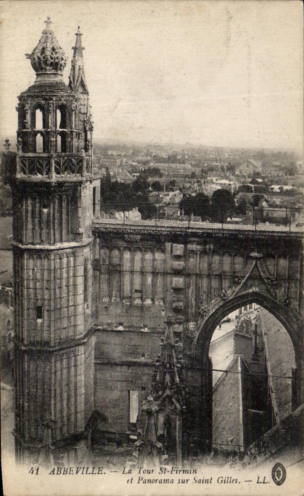 CPA Abbeville the Tower St Firmin and Panorama on Saint Gilles