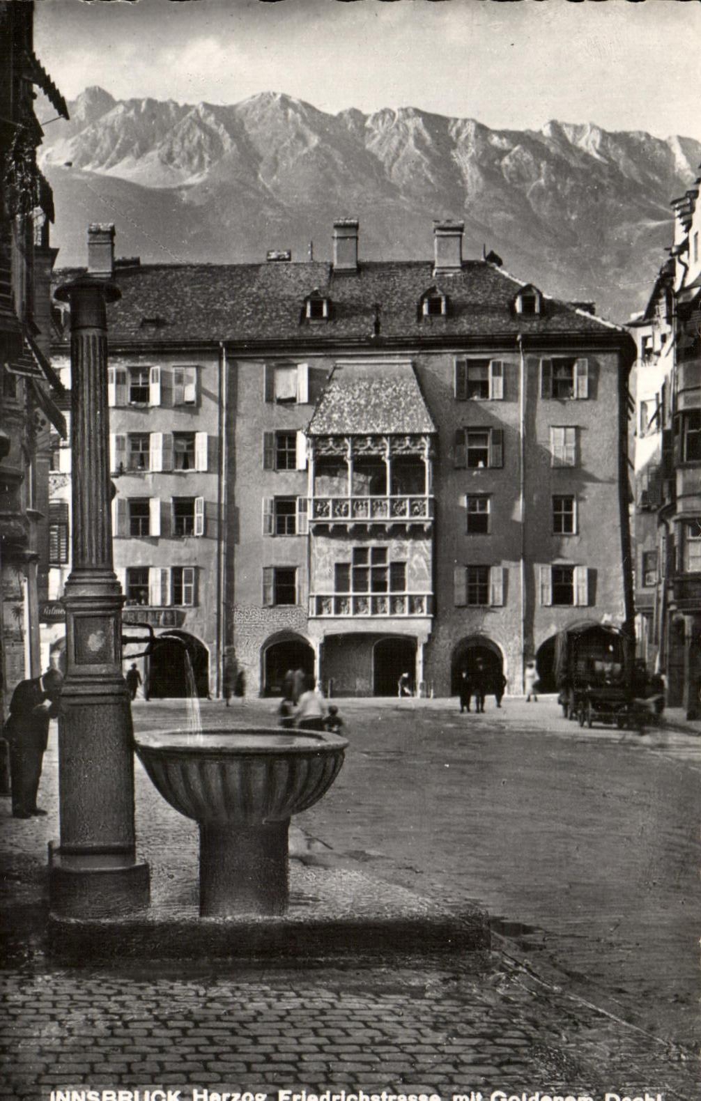 CPA In Herzog Friedchstrasse put Goldenem Dachl