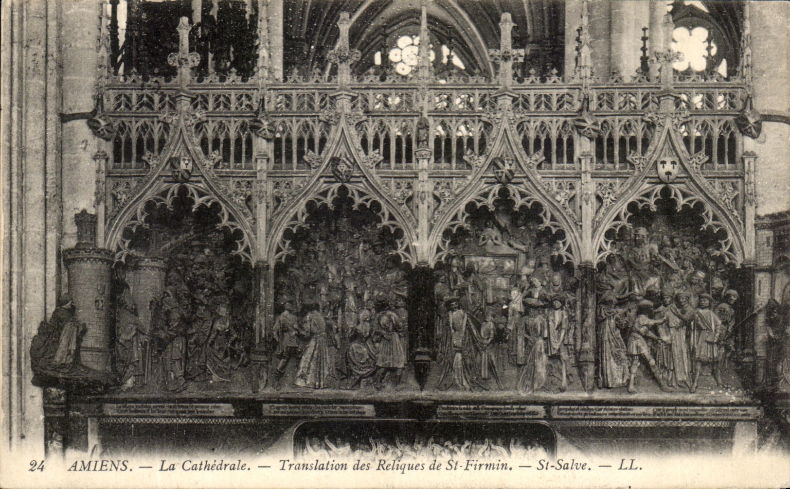 CPA Amiens the Cathedral Translation of the Relics of St Firmin St Salvo