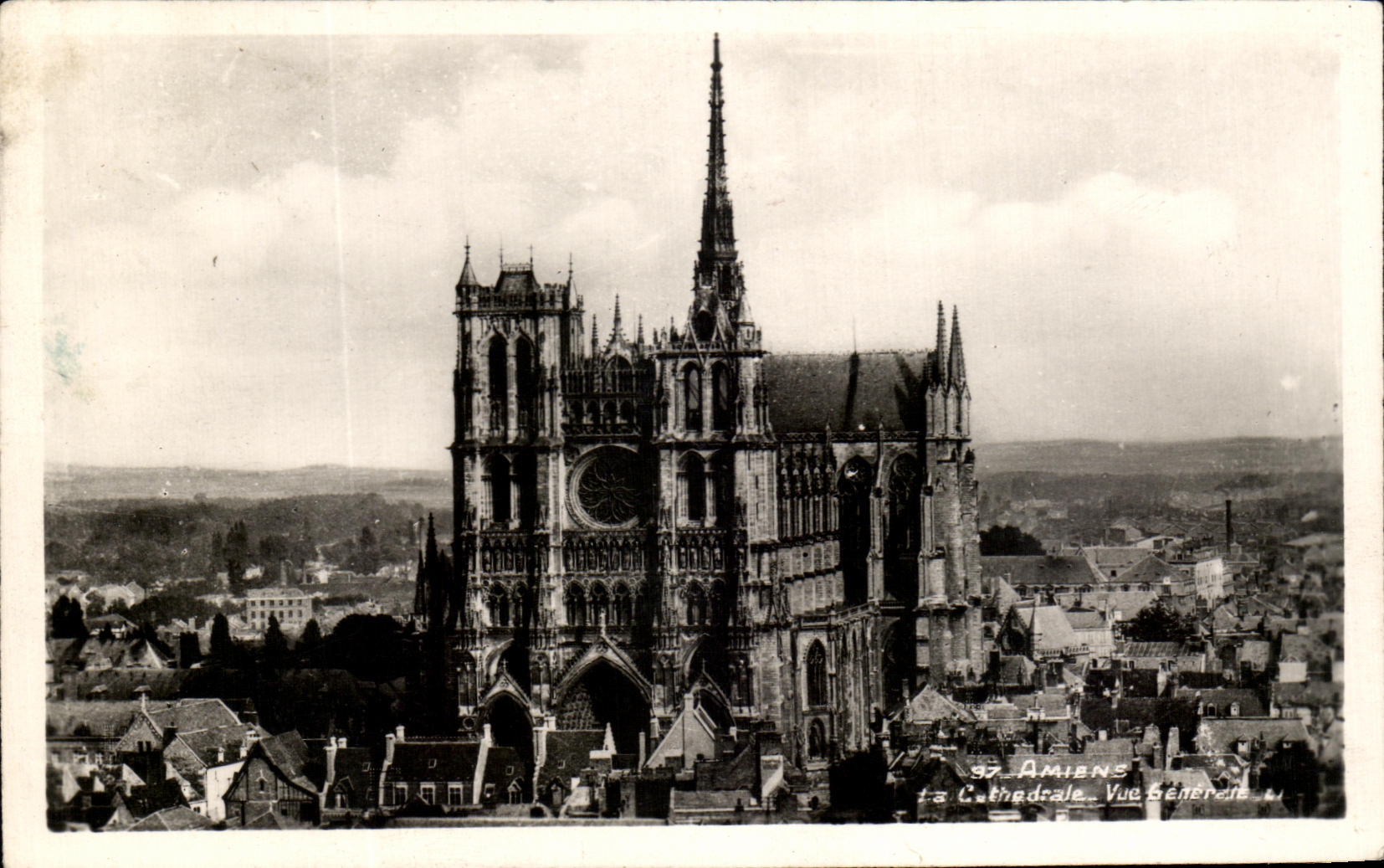 CPA Amiens Cathedral View