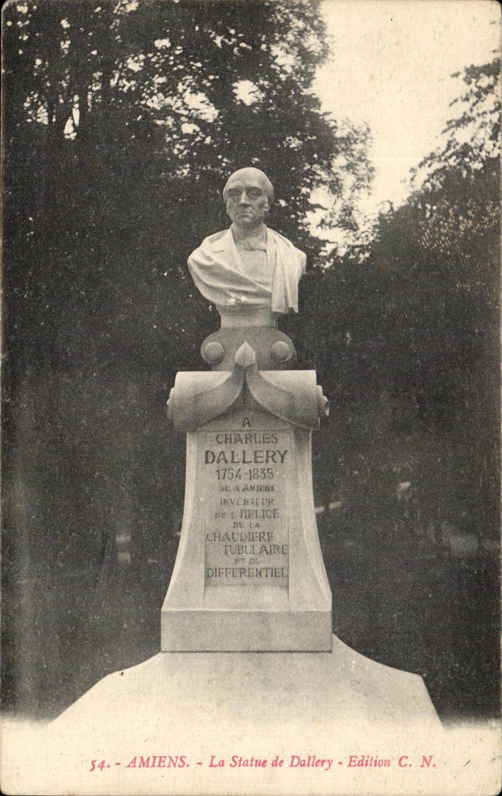 CPA Amiens Statue of Dallery