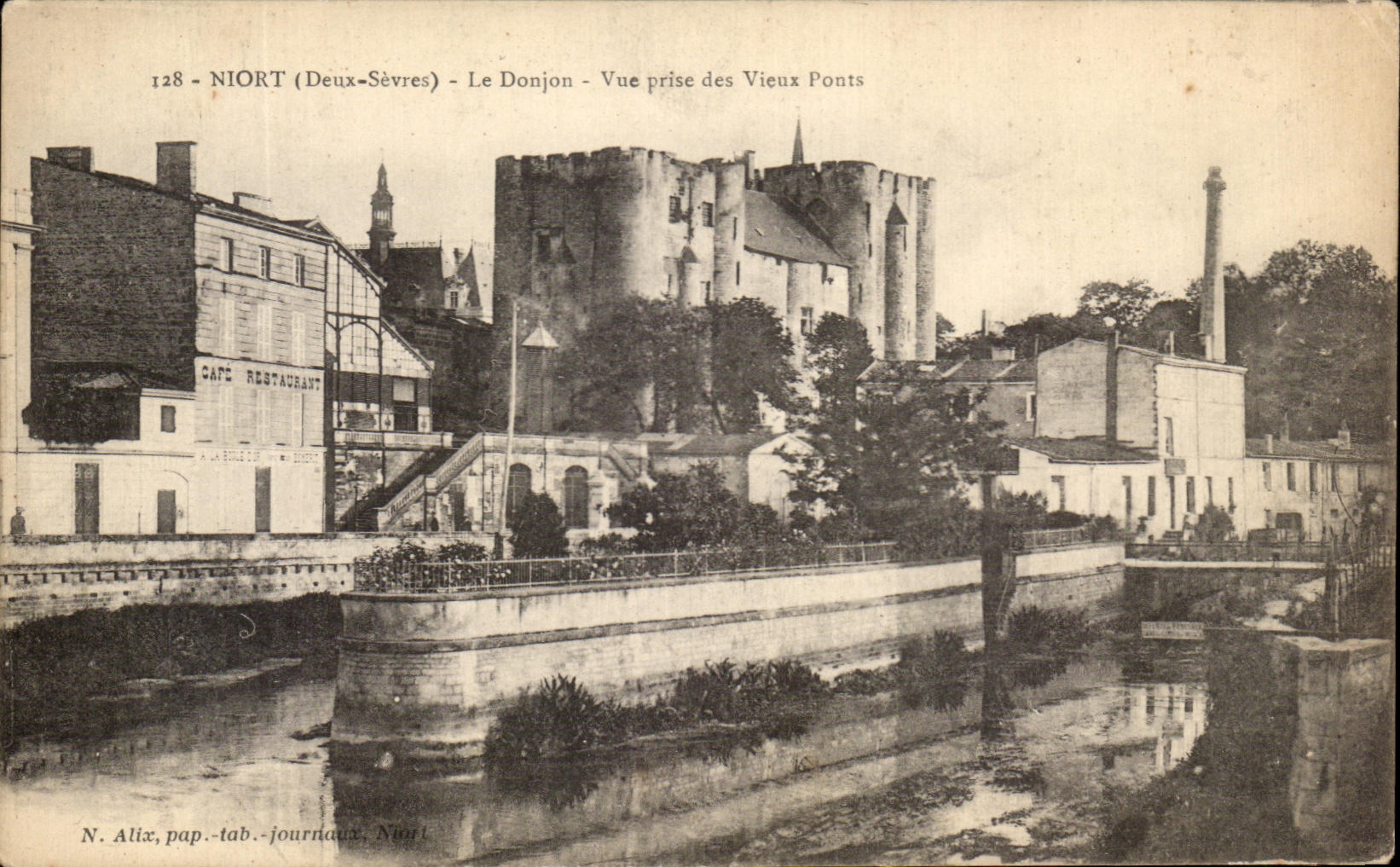 CPA Niort the Keep Seen from of Old Bridges