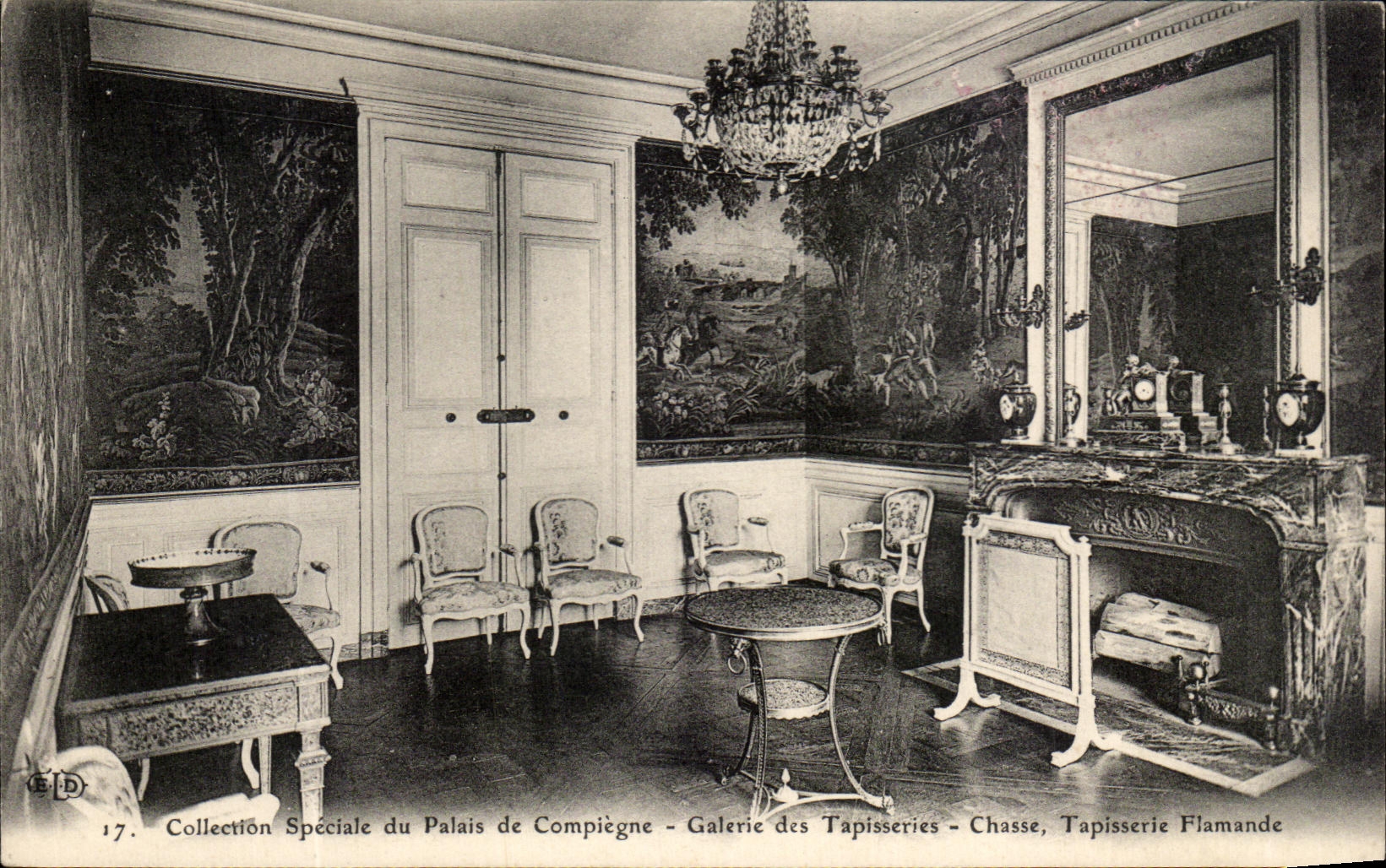 CPA CPalais of Compiegne Galerie of the Tapestries Drives out Flemish Tapestry