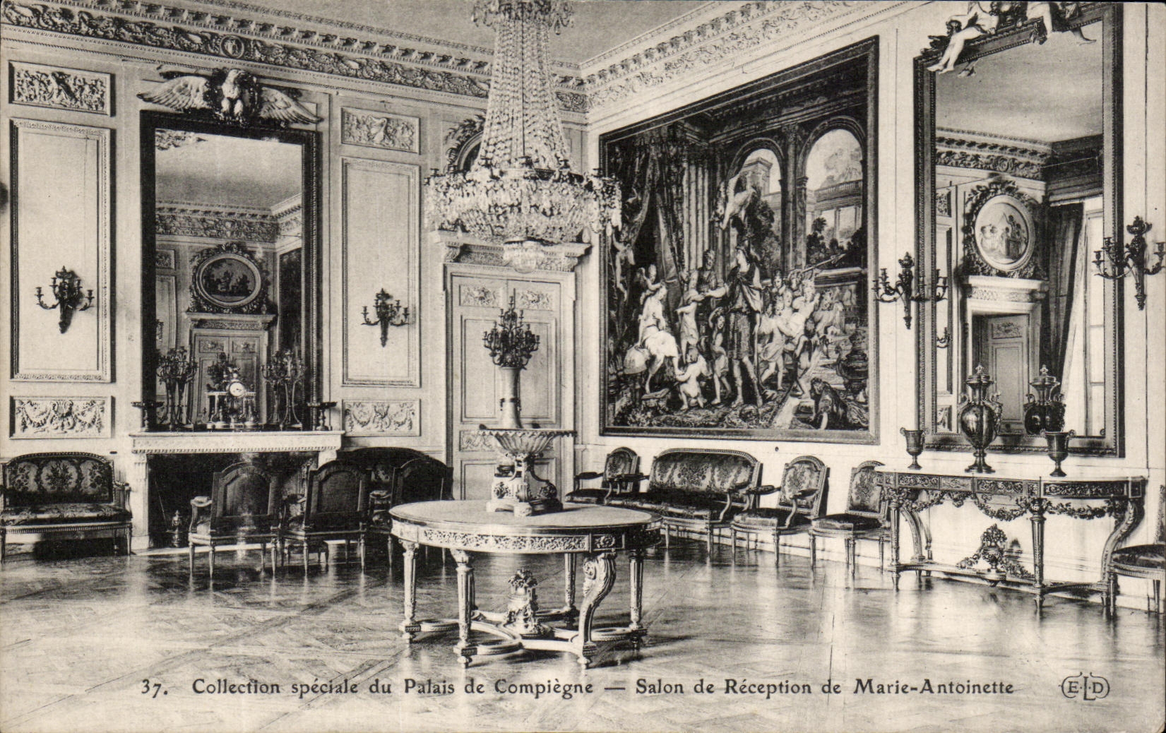 CPA Palais de Compiegne Salon de Reception de Marie Antoinette