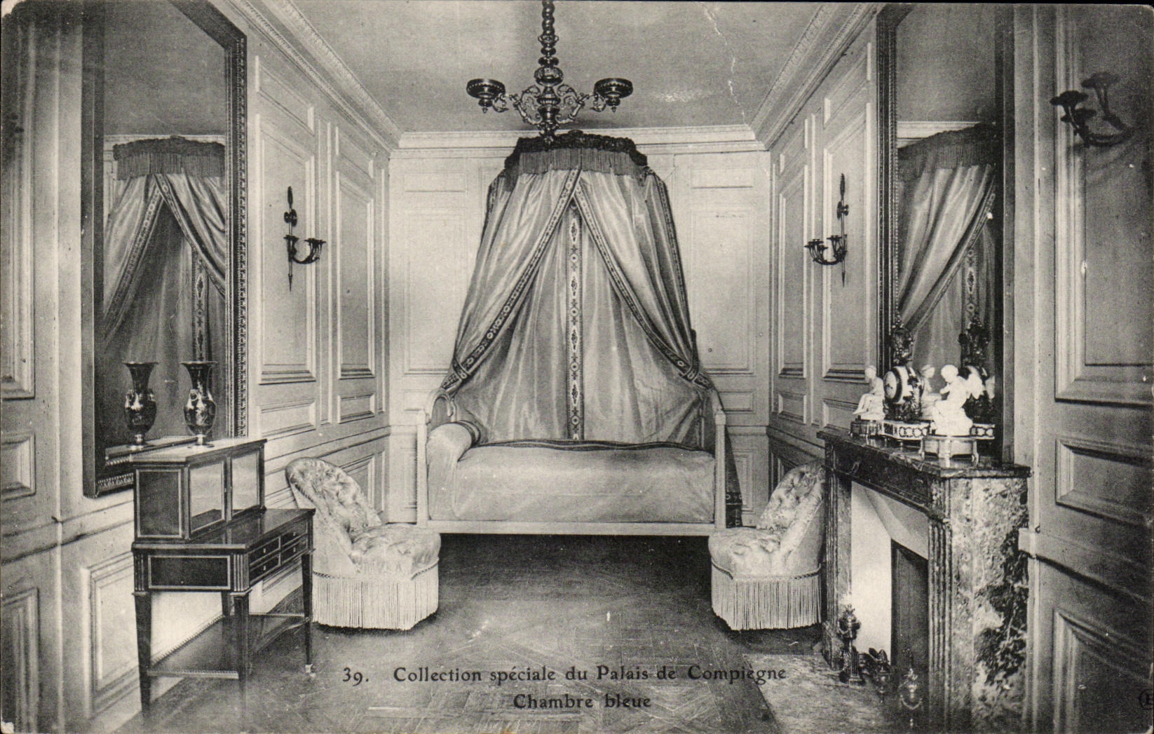 CPA Palate of Compiegne blue Room