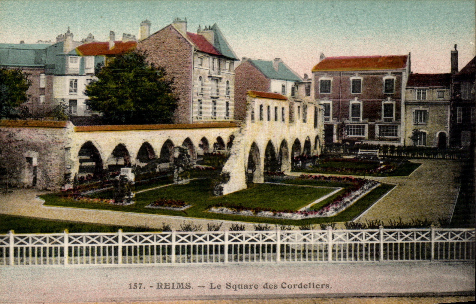 CPA Rheims the Public garden Of Cordeliers