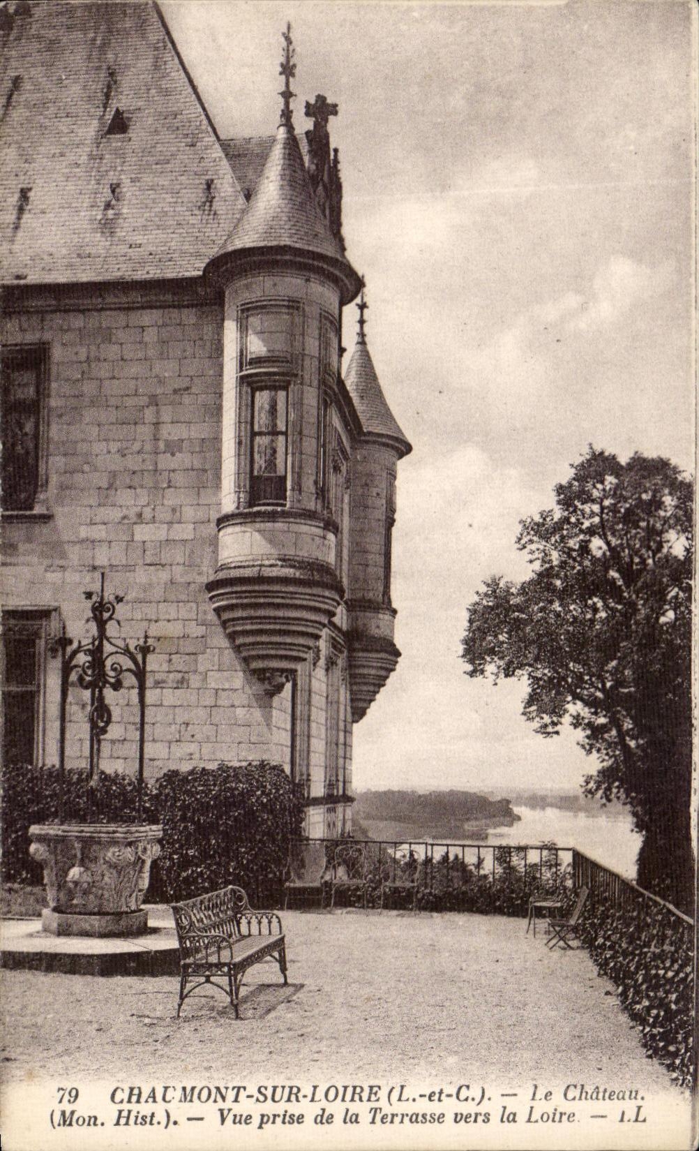 CPA Chaumont sur Loire Vue prise de la Terrasse du Chateau