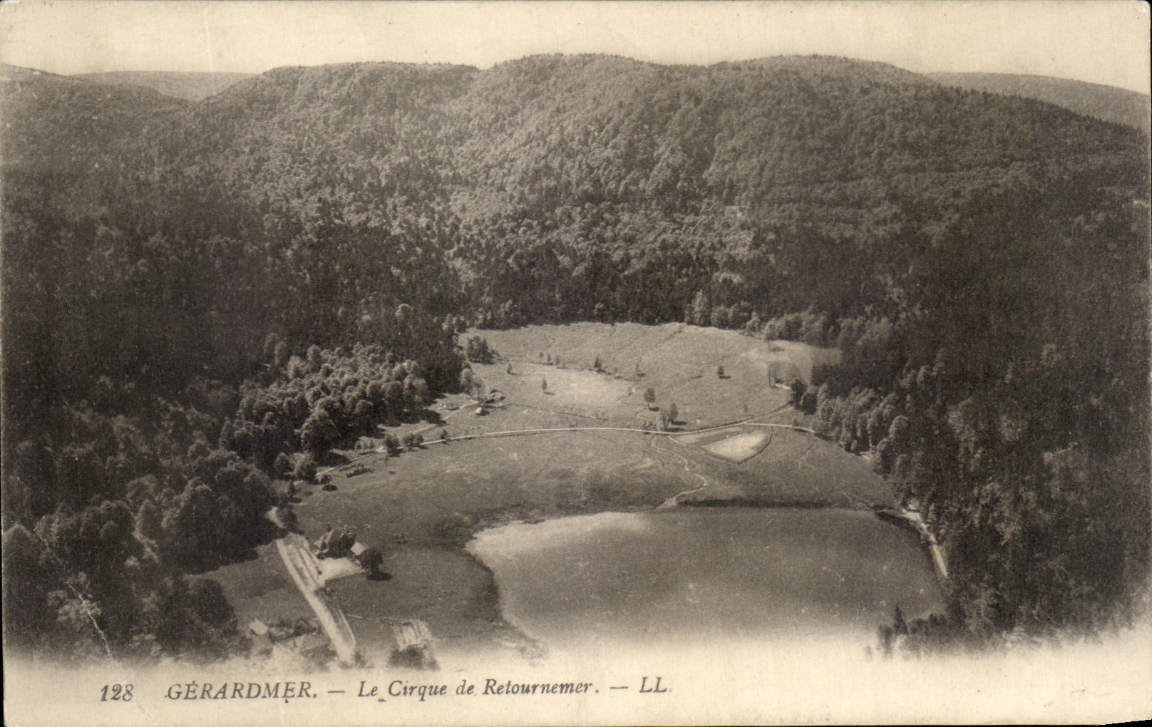 CPA Gerardmer the Circus De Retournemer