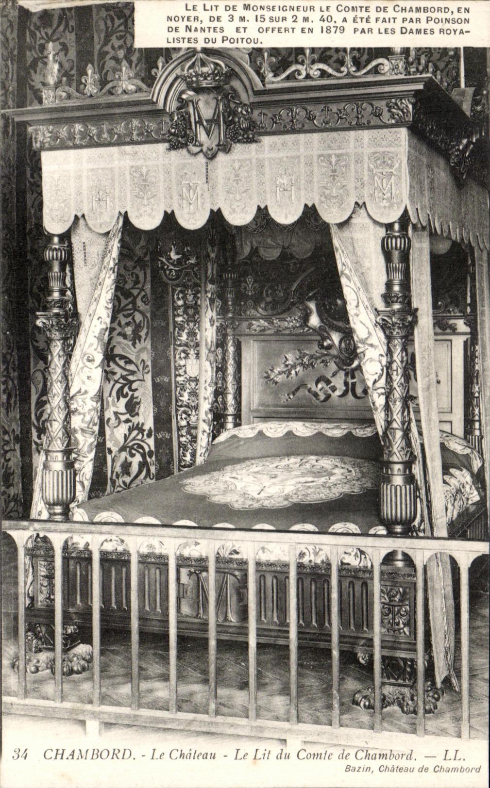 CPA Chambord Le Chateau Le Lit du Comte de Chambord