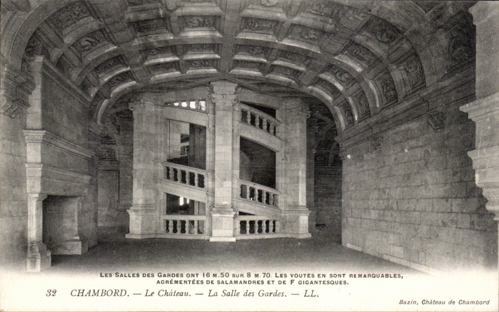 CPA Chambord Le Chateau La Salle des Gardes