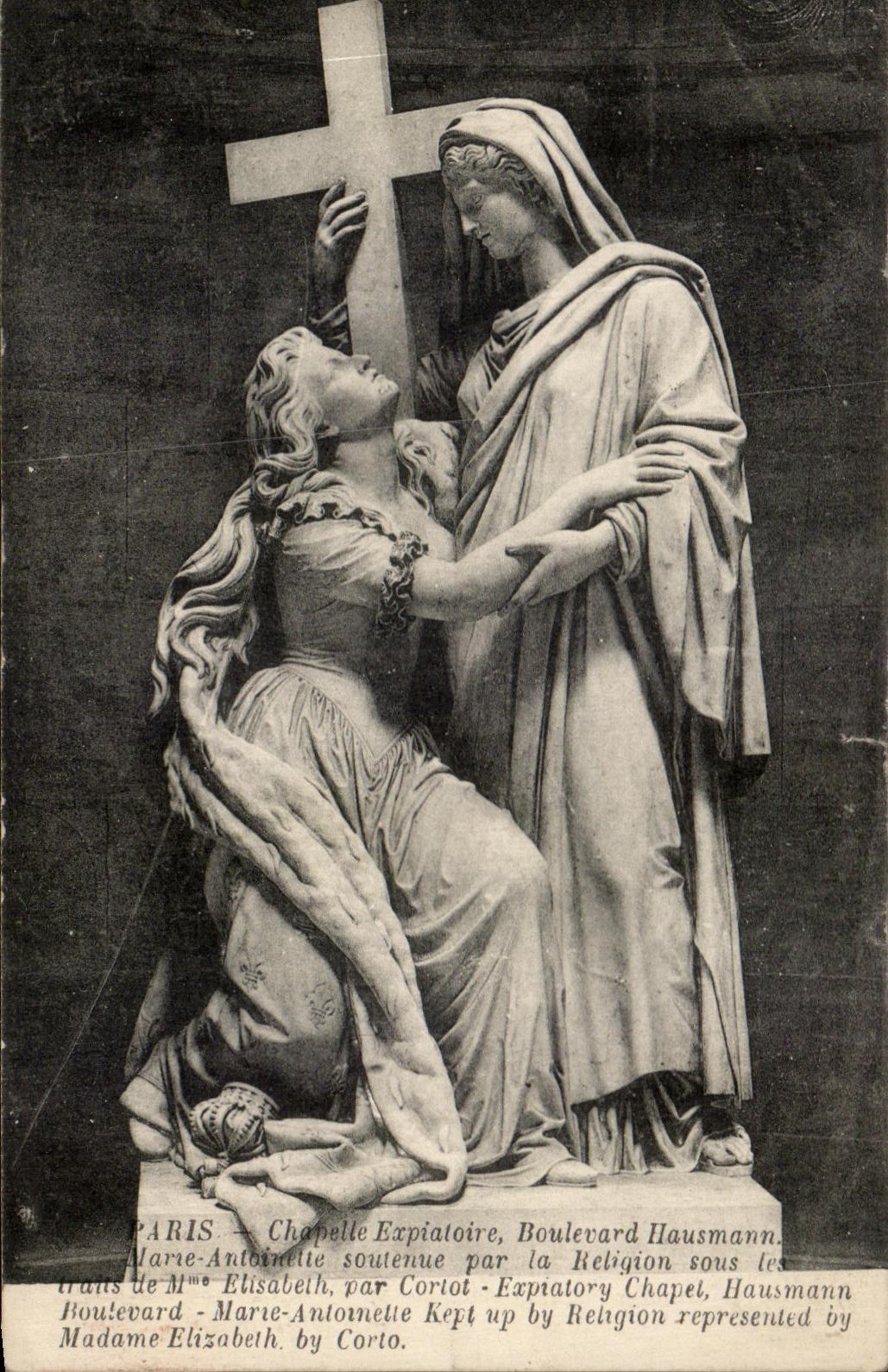 CPA Expiatory Paris Vault Boulevard Hausmann Marie Antoinette supported by the religion