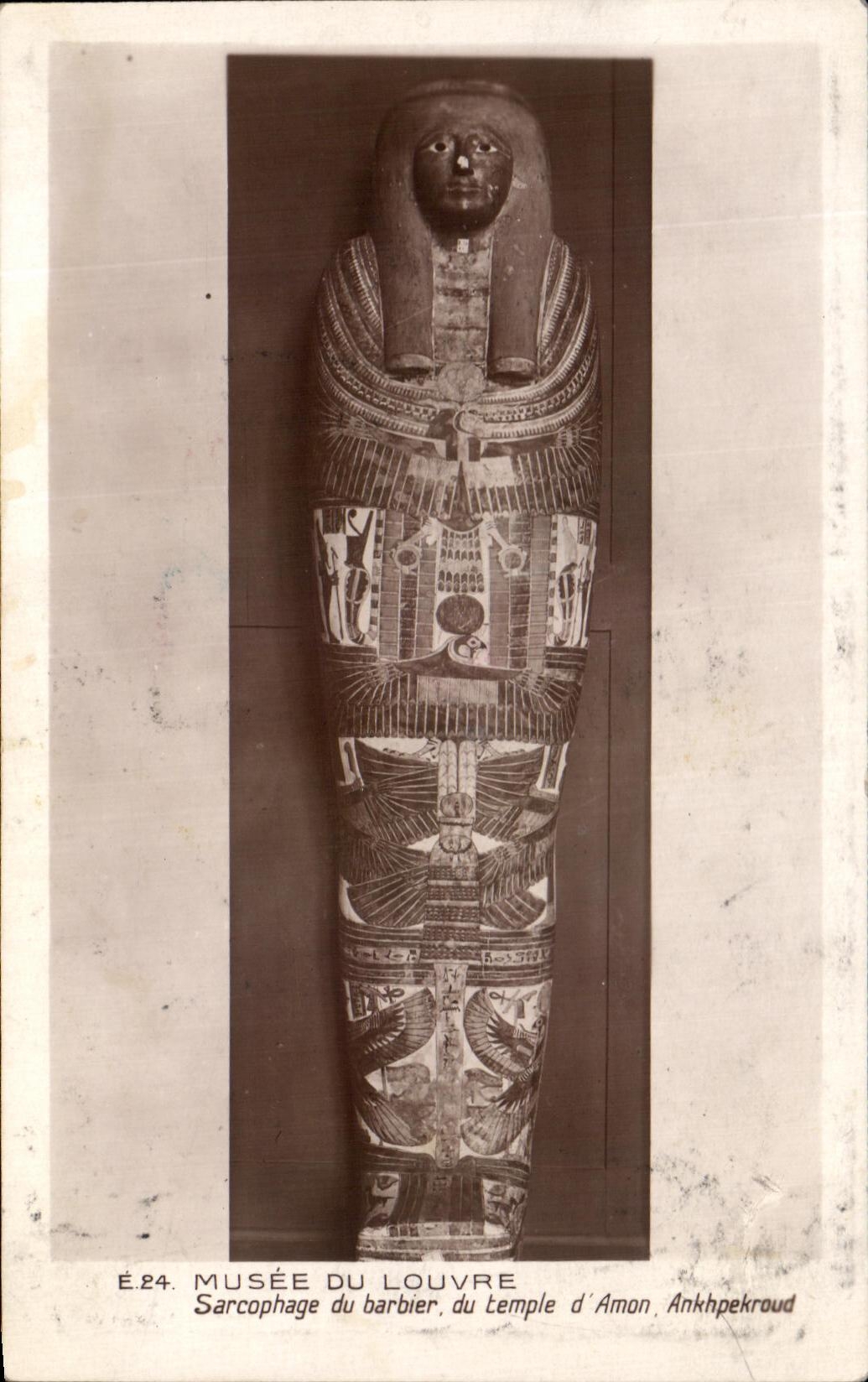 Museo de CPA del sarcofago del Louvre del peluquero del templo del amon Egipto