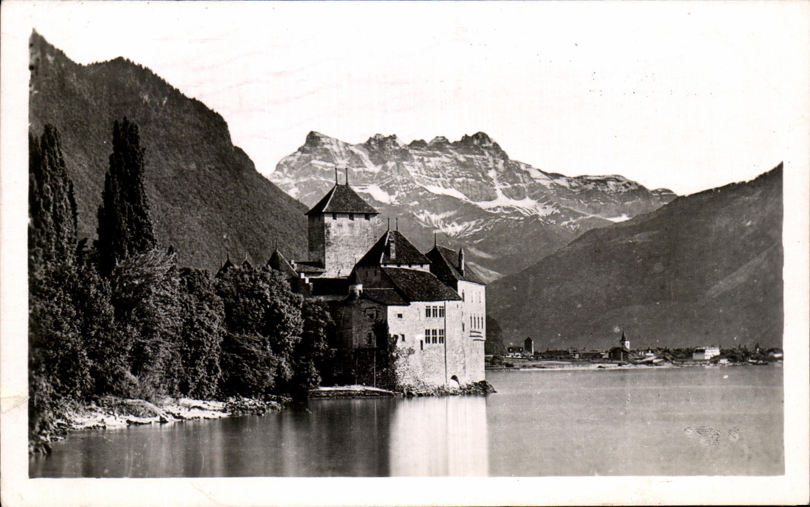 CPA Lac Leman Le chateau De Chillon Et Les Dents Du Midi