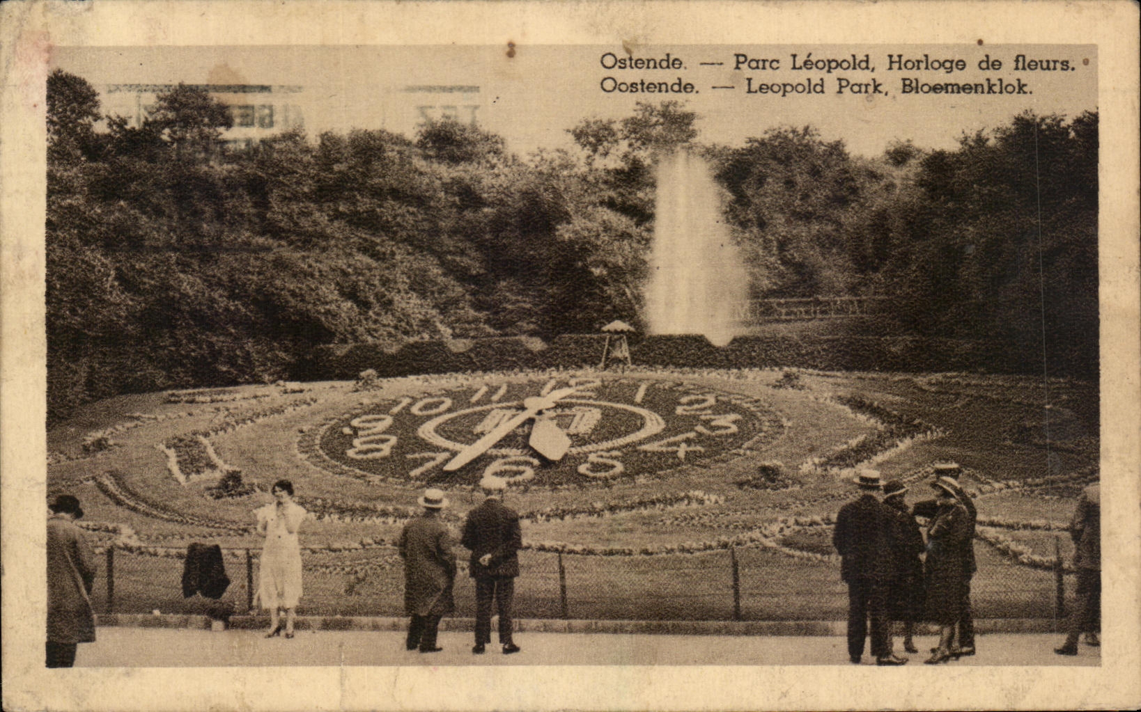 CPA Oostende Leopold Park Bloemenklok