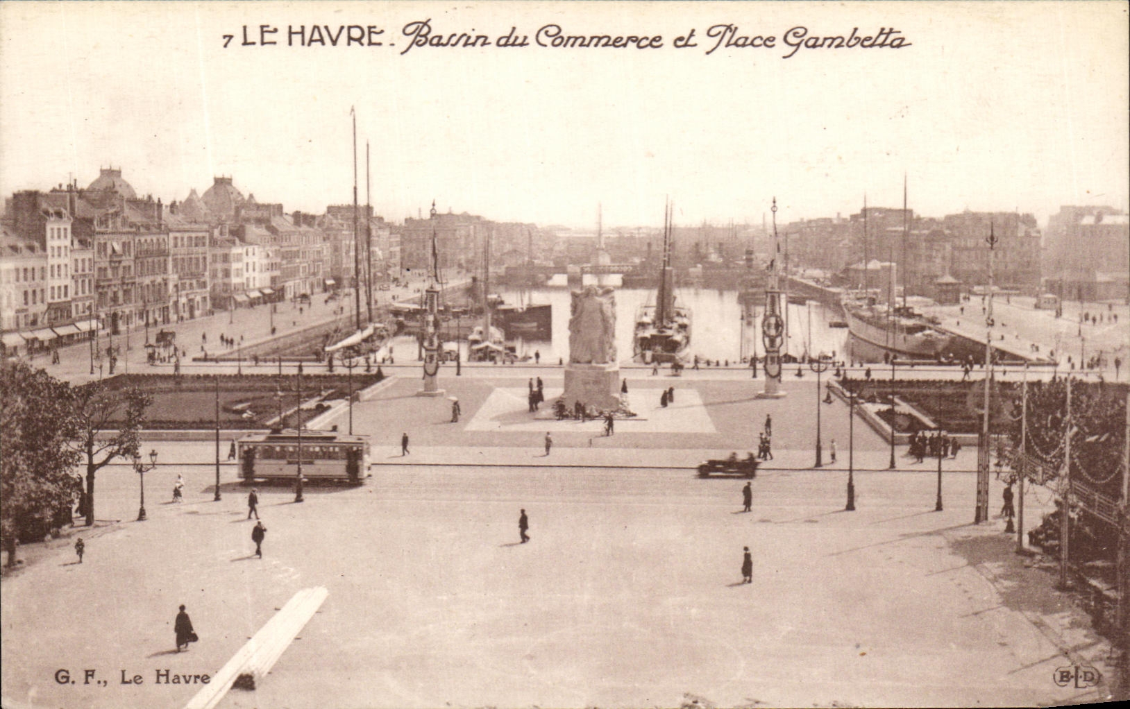 VINTAGE POSTCARD Le Havre Basin Commercial of place gambetta Boats
