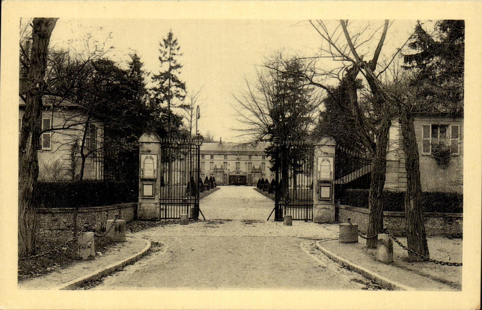 CPA Castle of Malmaison Main entrance