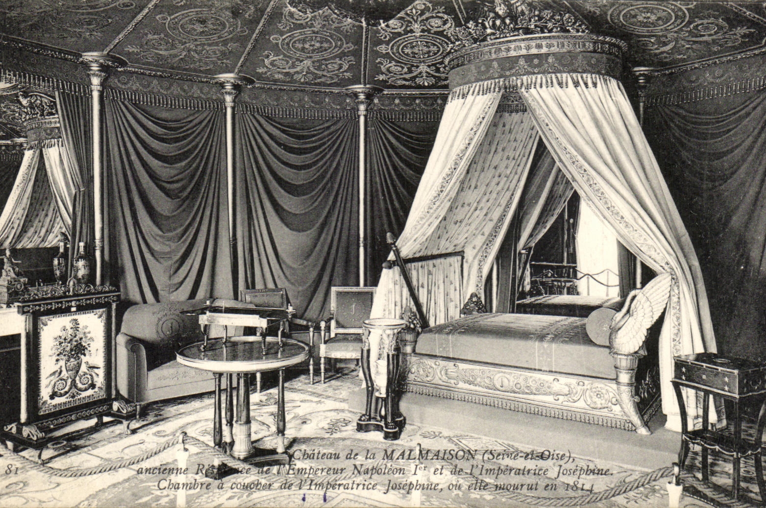 CPA Rueil Castle of Malmaison Chambre has to sleep of the Josephine empress