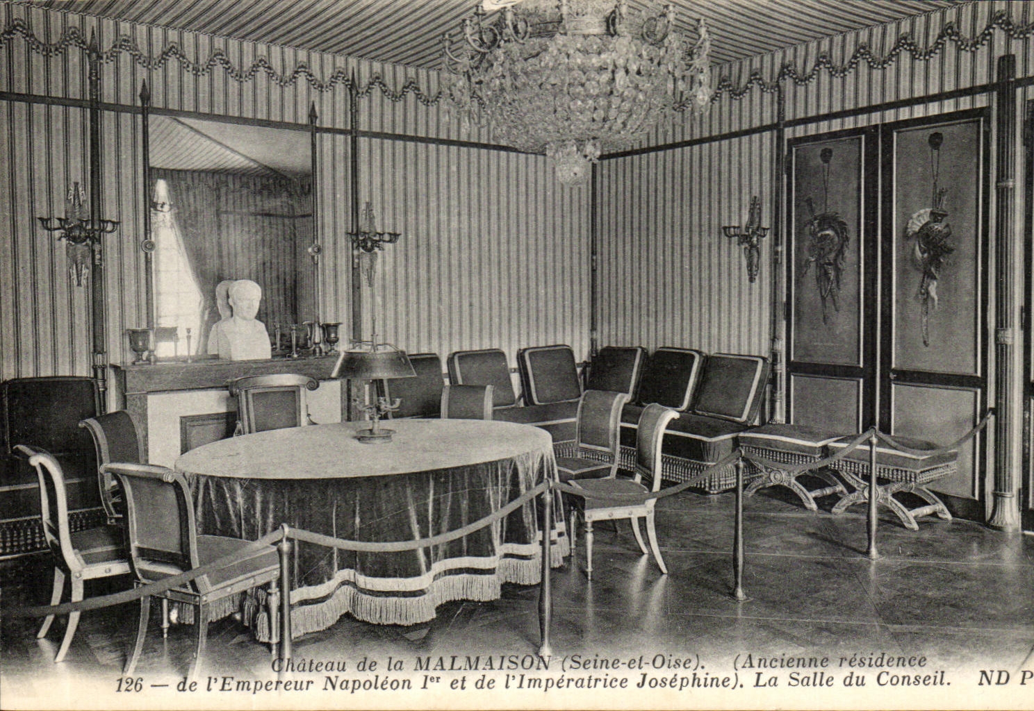 CPA Rueil Castle of Malmaison Old Residence of the Napoleon Emperor and the Josephine Empress the room