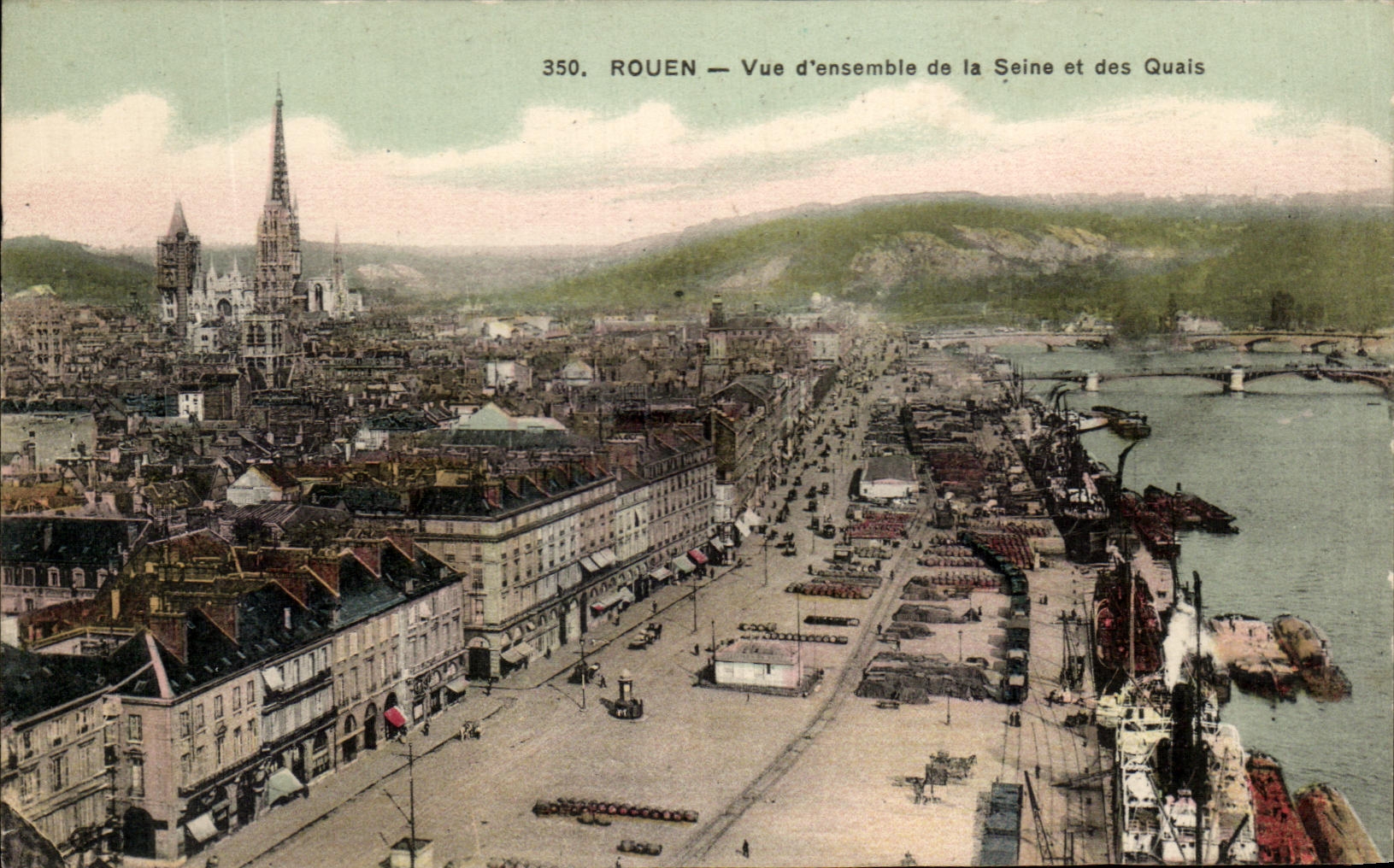 CPA Rouen Overall picture of the Seine and the Quays Boats