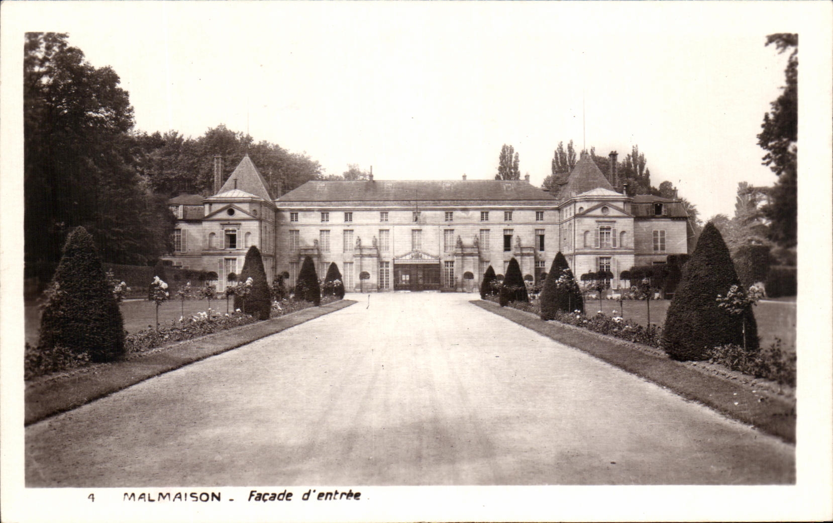 CPA Malmaison Frontage of Entering