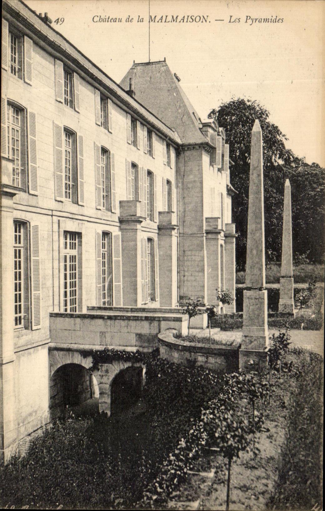 CPA Castle of Malmaison Pyramids