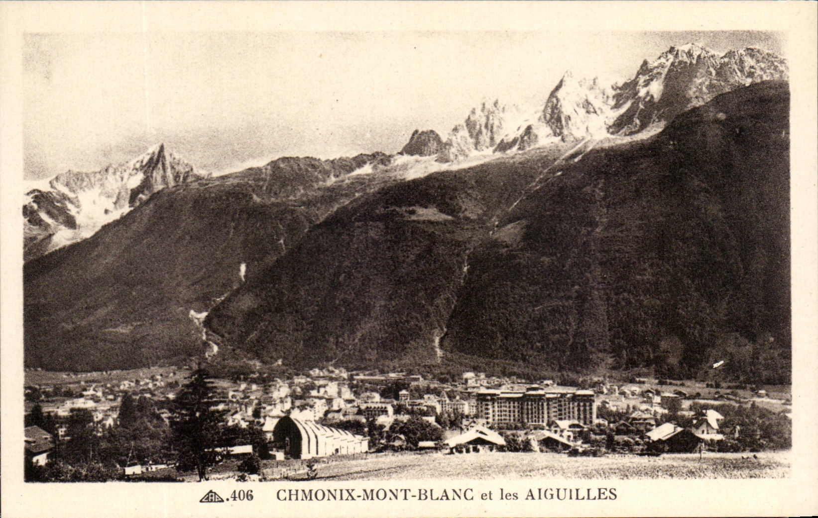 CPA Chamonix Mont Blanc et les Aiguilles